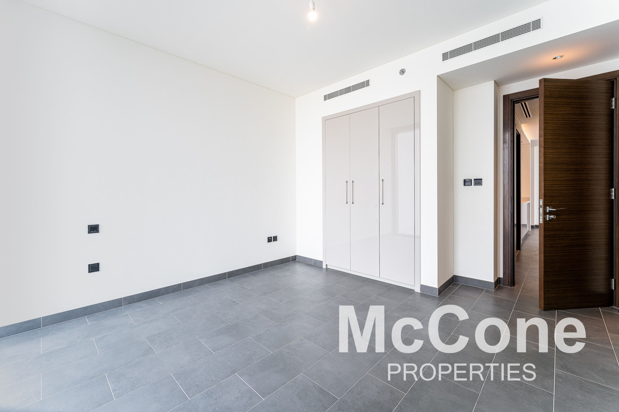2 Bedroom Apartment for Rent in The Crest Tower B, Mohammed Bin Rashid City — photo 9 of 17
