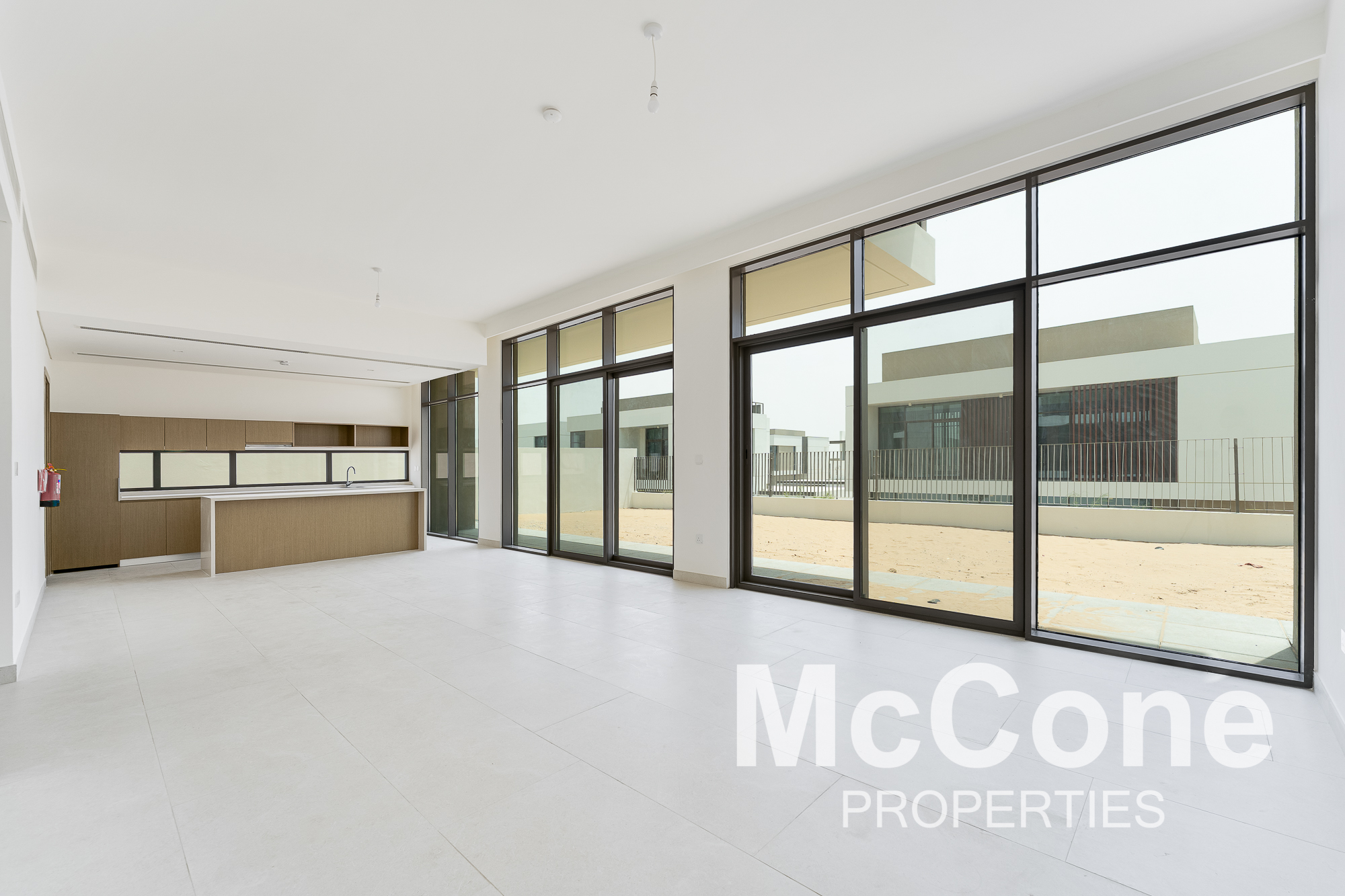 4 Bedroom Villa for Rent in Tilal Al Furjan, Al Furjan — photo 2 of 32