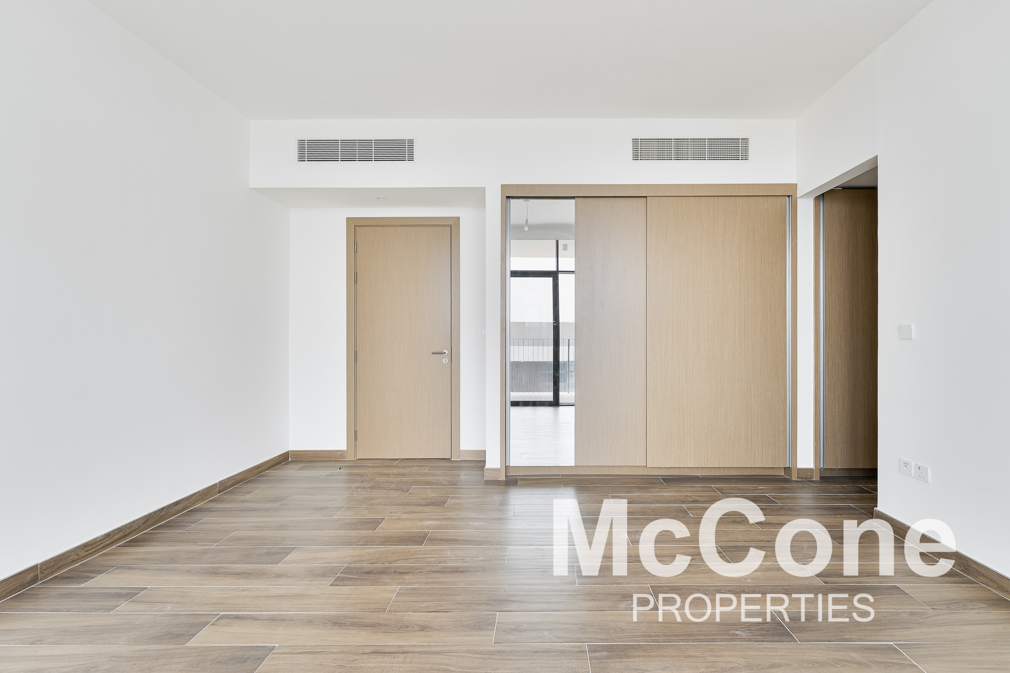 4 Bedroom Villa for Rent in Tilal Al Furjan, Al Furjan — photograph 10 of 32