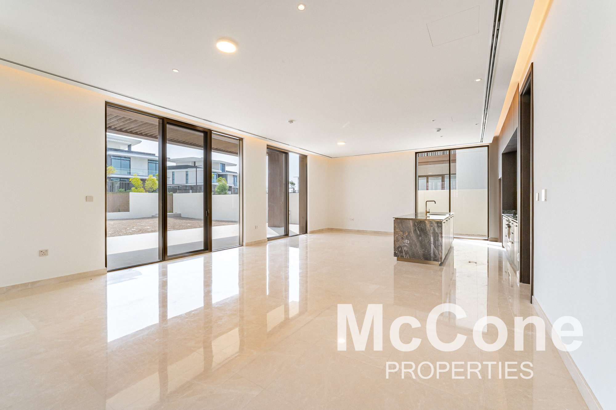 5 Bedroom Villa for Rent in Palm Hills, Dubai Hills Estate — photo 3 of 36