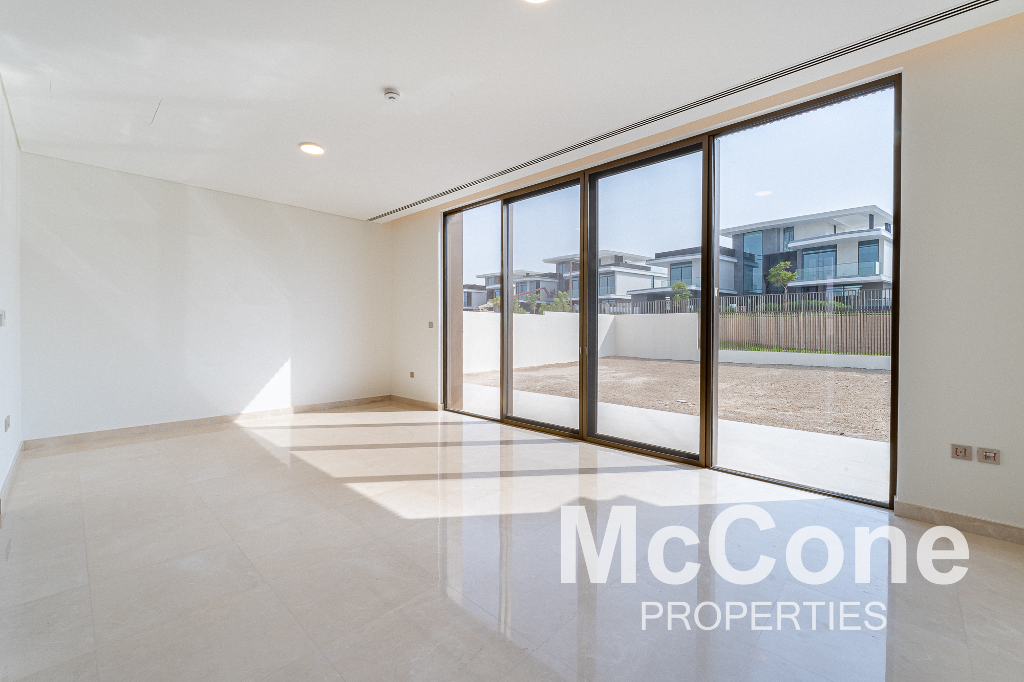 5 Bedroom Villa for Rent in Palm Hills, Dubai Hills Estate — photo 9 of 36