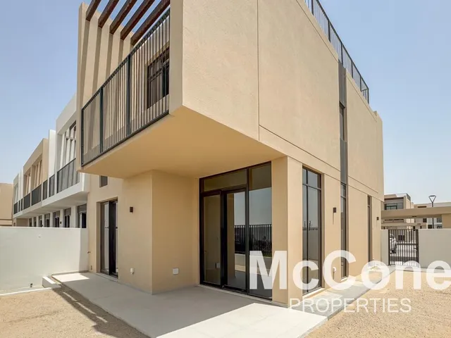 4 Bedroom Townhouse for Rent in Greenview 3, Dubai South (Dubai World Central)