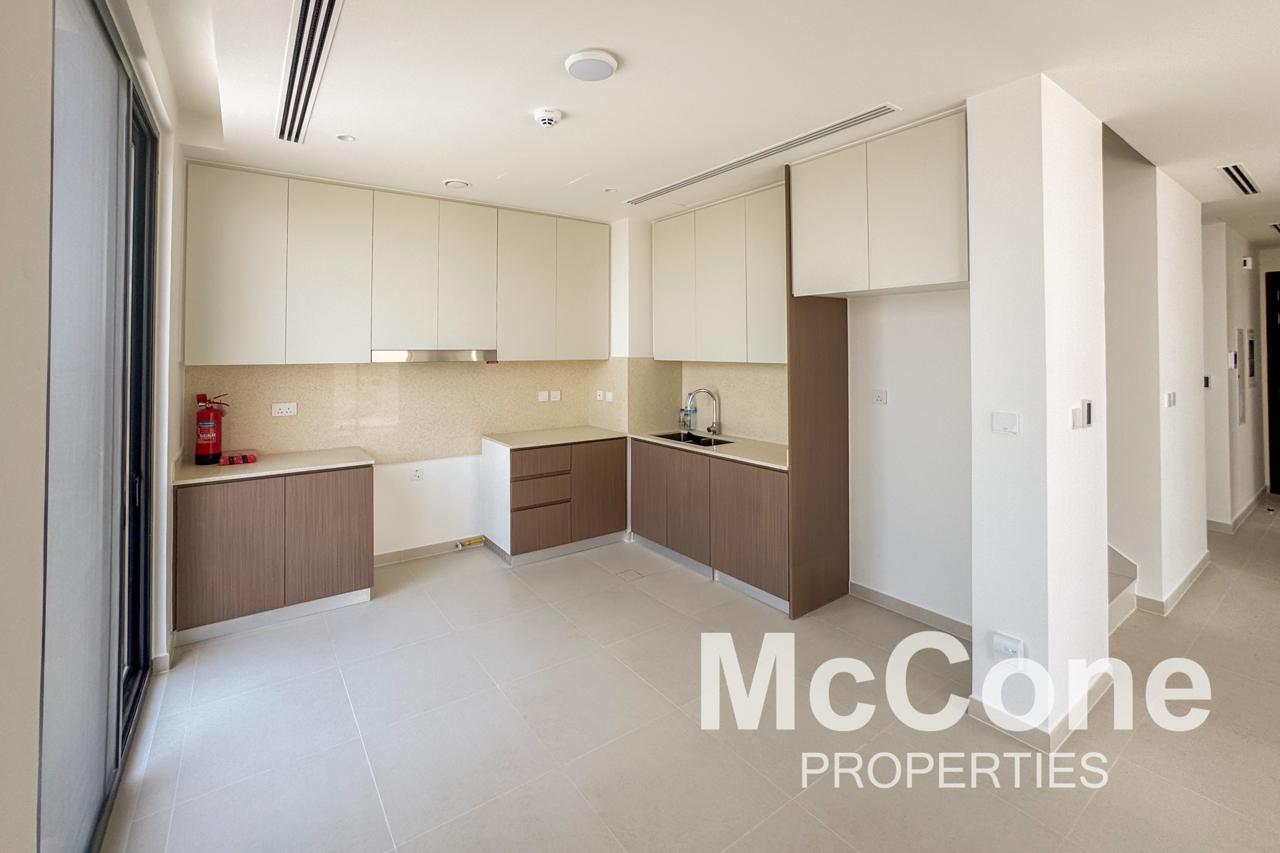 4 Bedroom Townhouse for Rent in Greenview 3, Dubai South (Dubai World Central) — photo 2 of 20