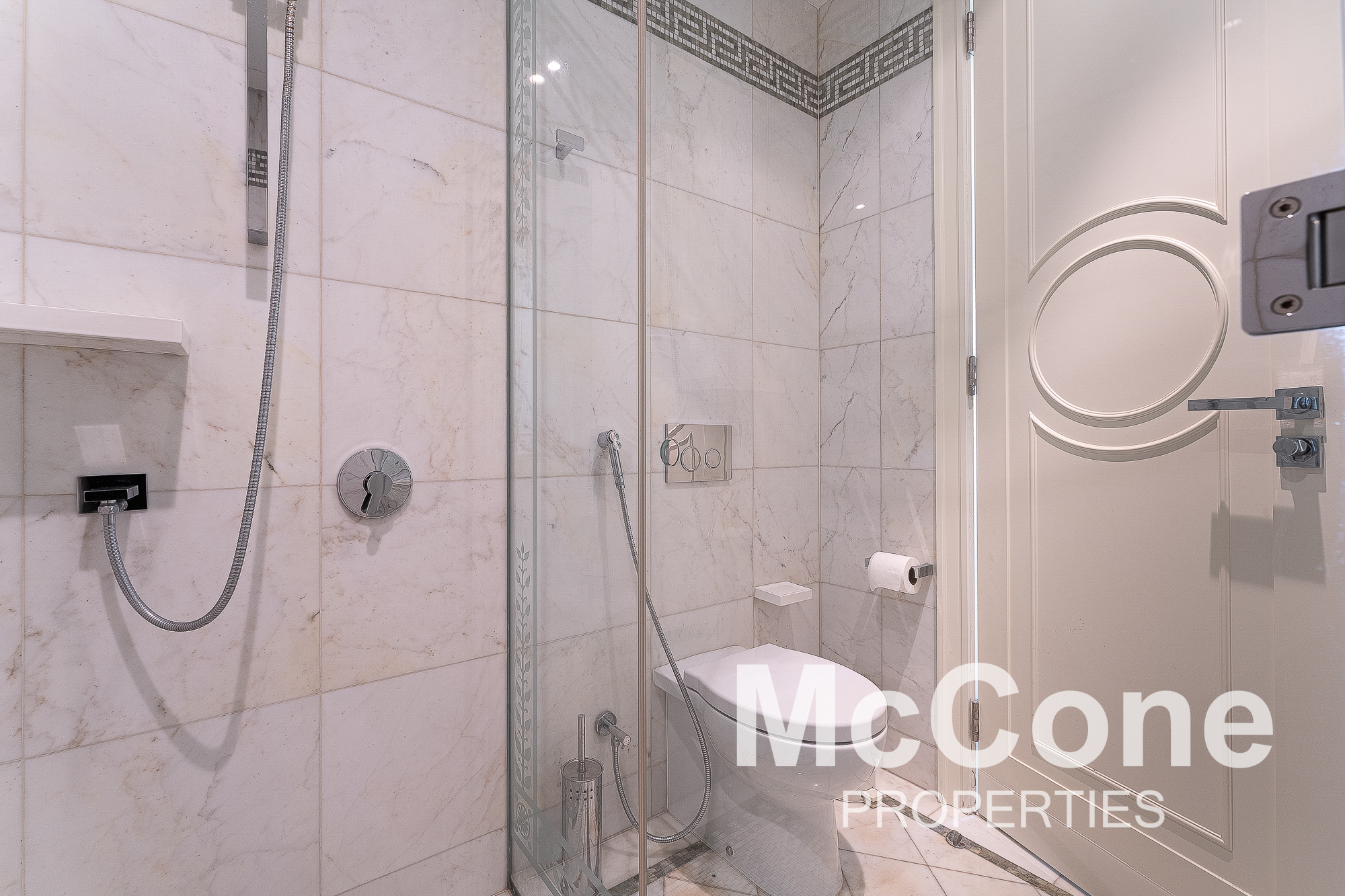 2 Bedroom Apartment for Rent in Palazzo Versace, Culture Village — photograph 12 of 23
