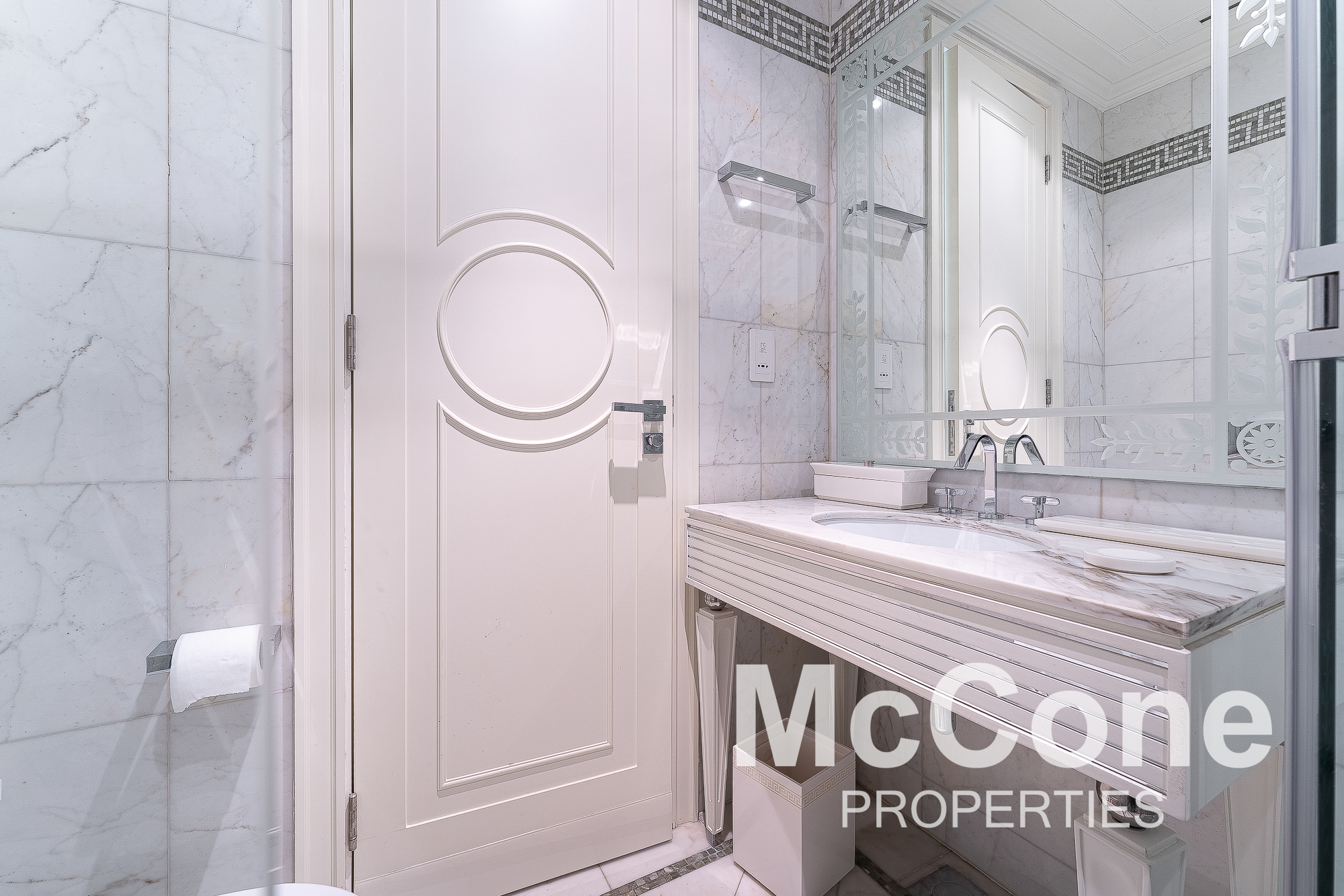 2 Bedroom Apartment for Rent in Palazzo Versace, Culture Village — photograph 13 of 23