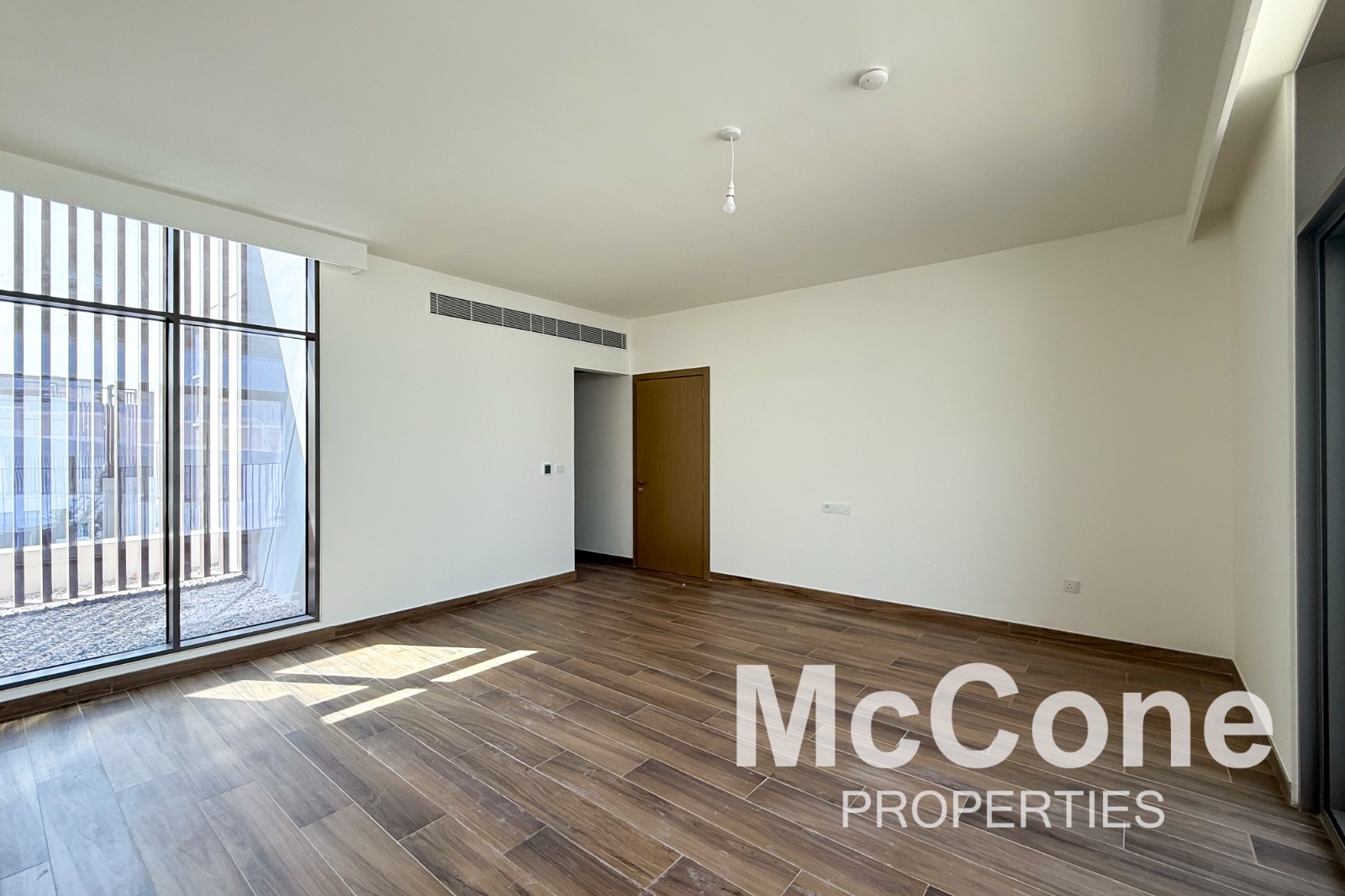 4 Bedroom Villa for Rent in Tilal Al Furjan, Al Furjan — photograph 13 of 24