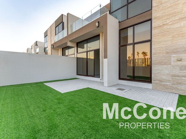 4 Bedroom Townhouse for Rent in Elie Saab Vie at the Fields, Mohammed Bin Rashid City