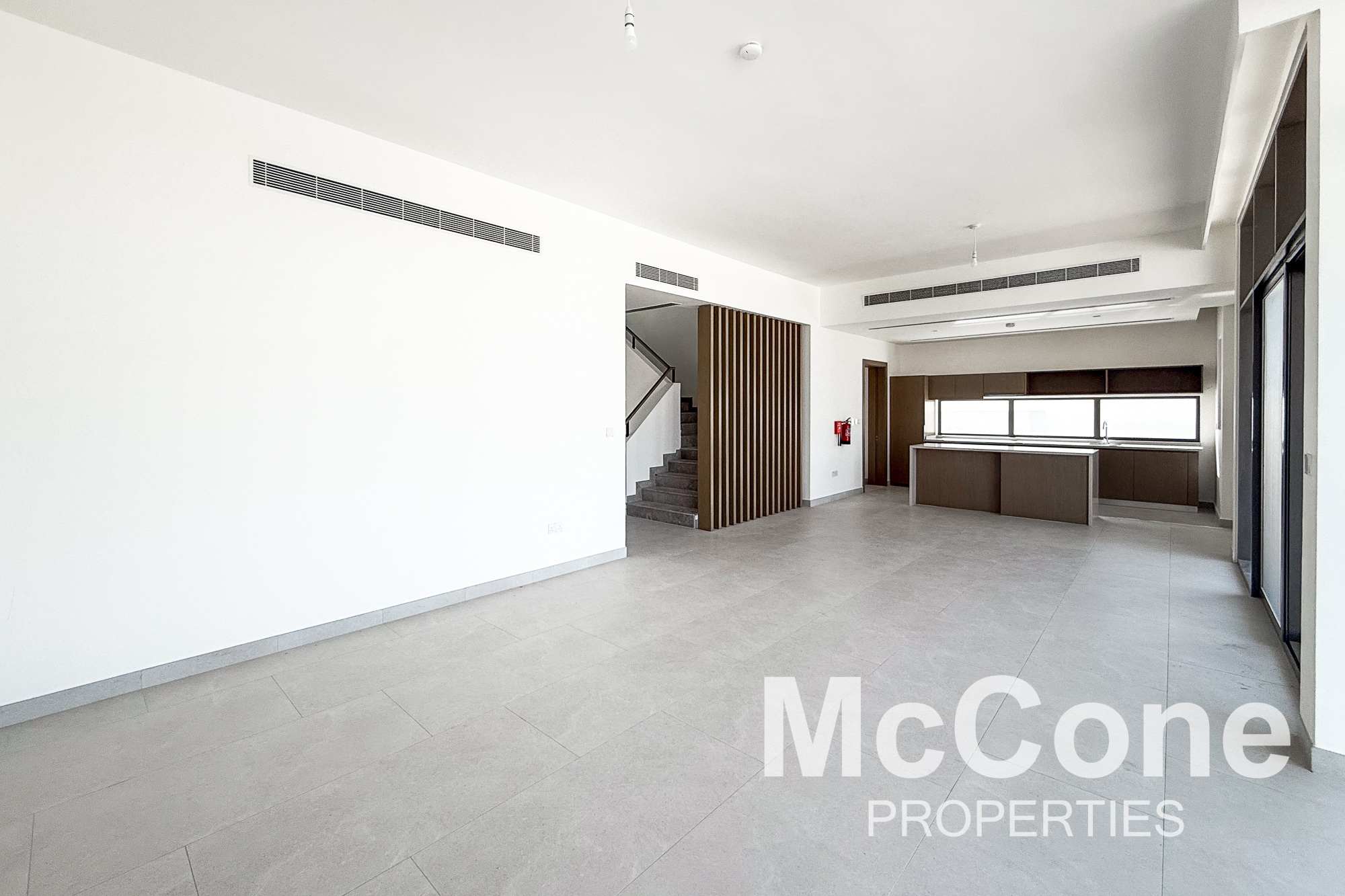 5 Bedroom Villa for Rent in Tilal Al Furjan, Al Furjan — photo 3 of 30