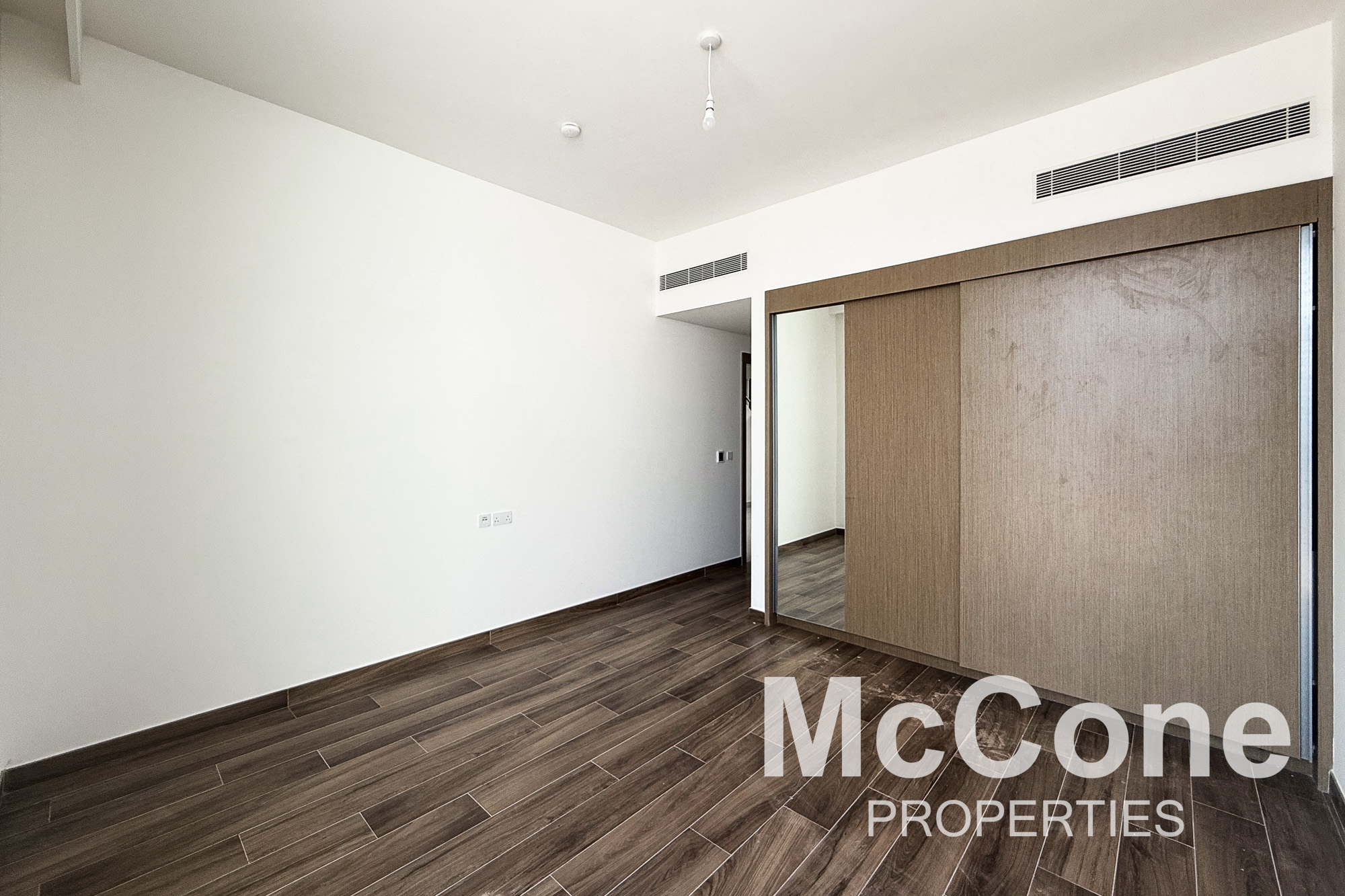 5 Bedroom Villa for Rent in Tilal Al Furjan, Al Furjan — photograph 18 of 30