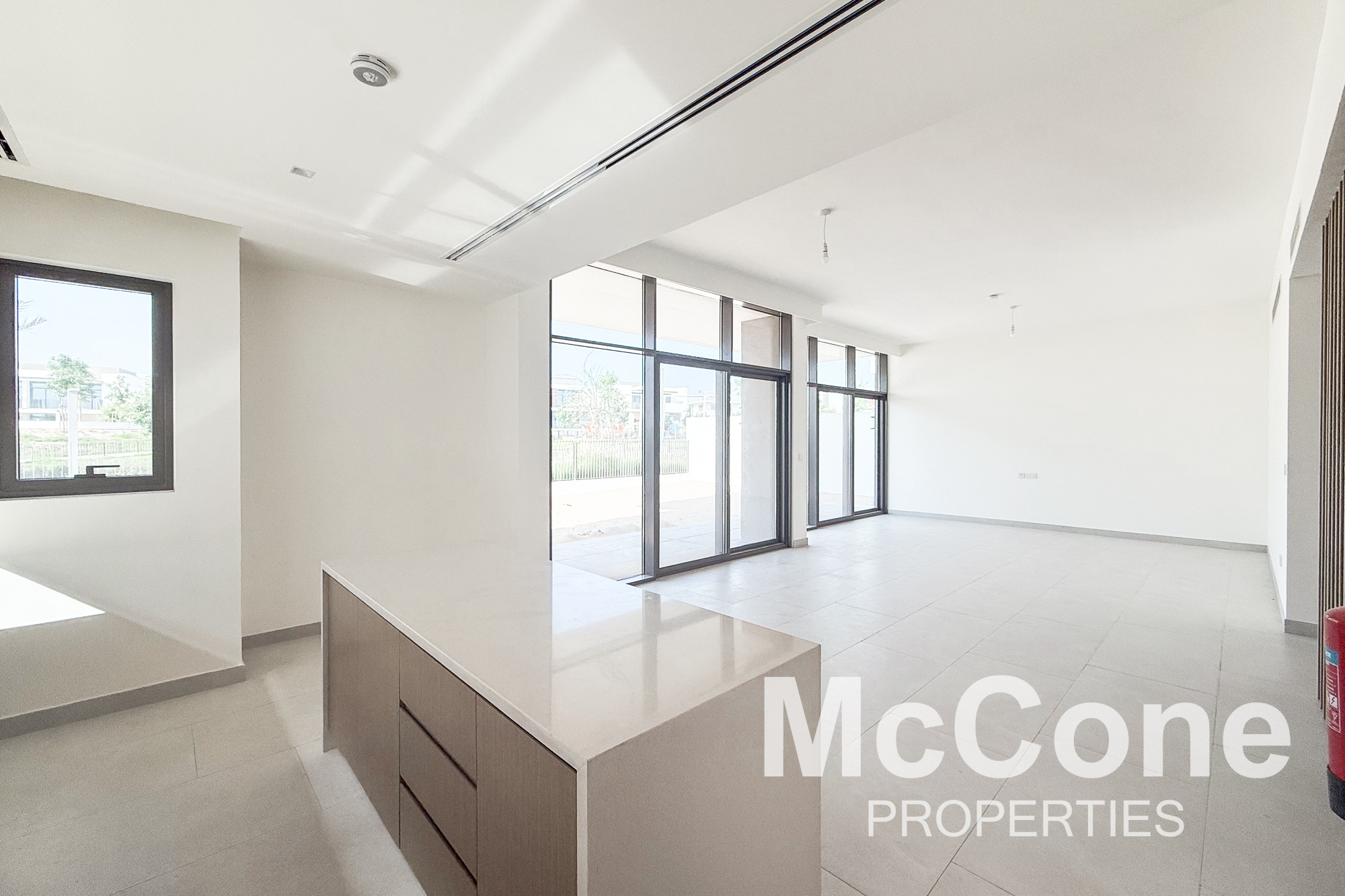 5 Bedroom Villa for Rent in Tilal Al Furjan, Al Furjan — photo 8 of 30