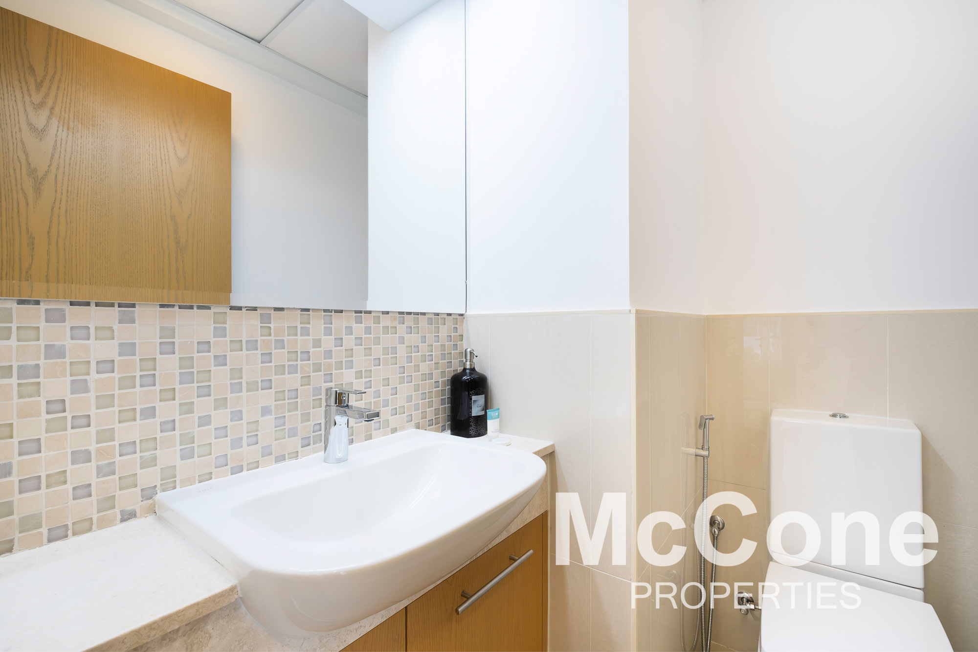 2 Bedroom Apartment for Rent in Bellevue Tower 1, Downtown Dubai — photograph 17 of 30