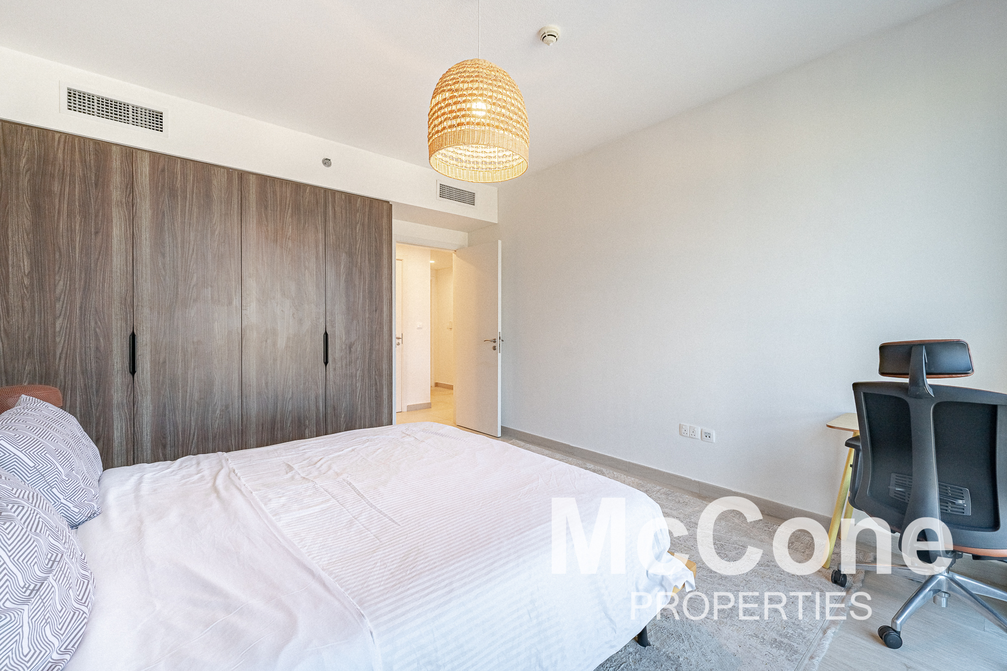 1 Bedroom Apartment for Rent in Rahaal 2, Umm Suqeim — photo 9 of 16