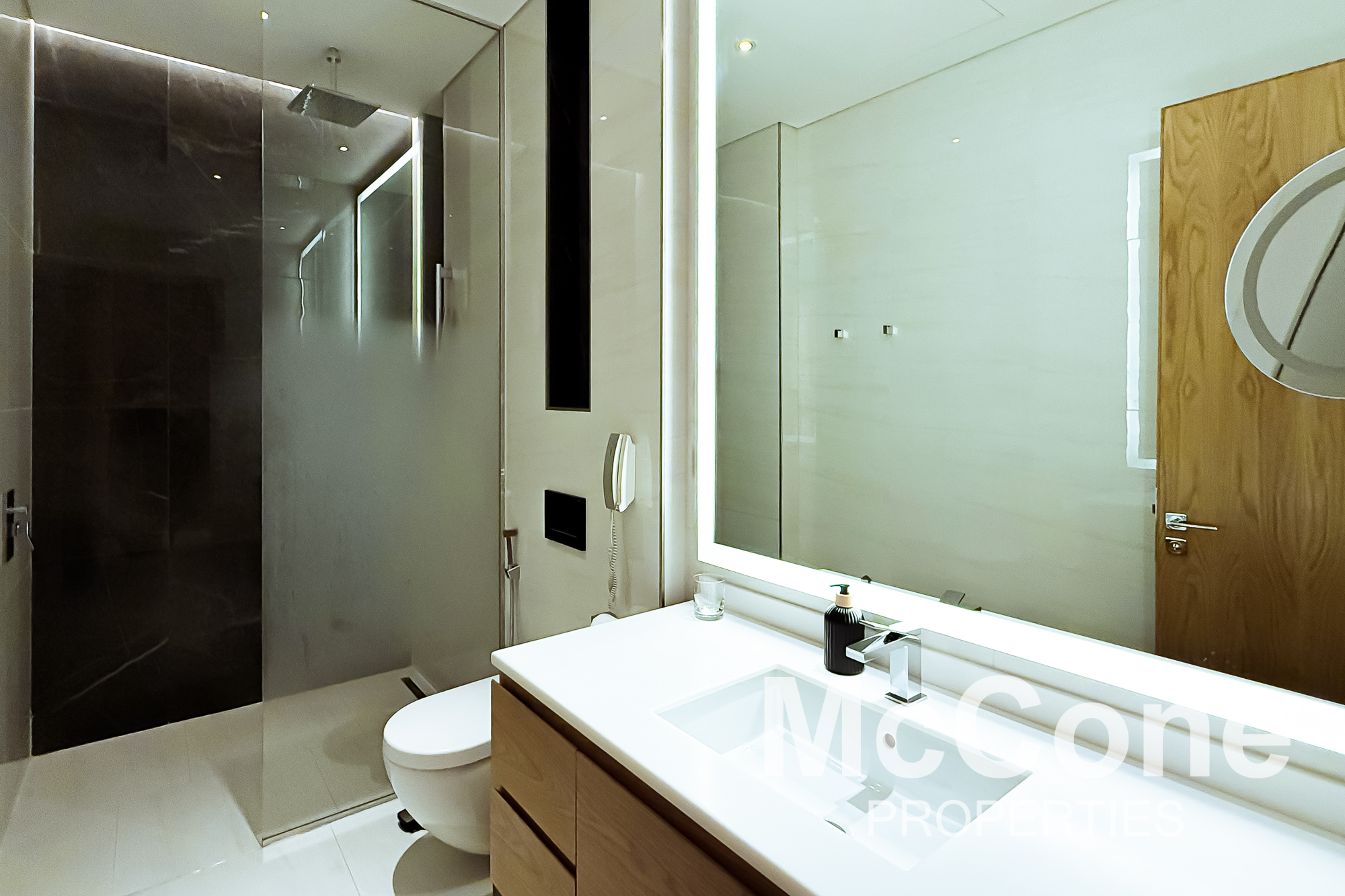Property for Rent in SLS Dubai Hotel & Residences, Business Bay — photograph 17 of 19