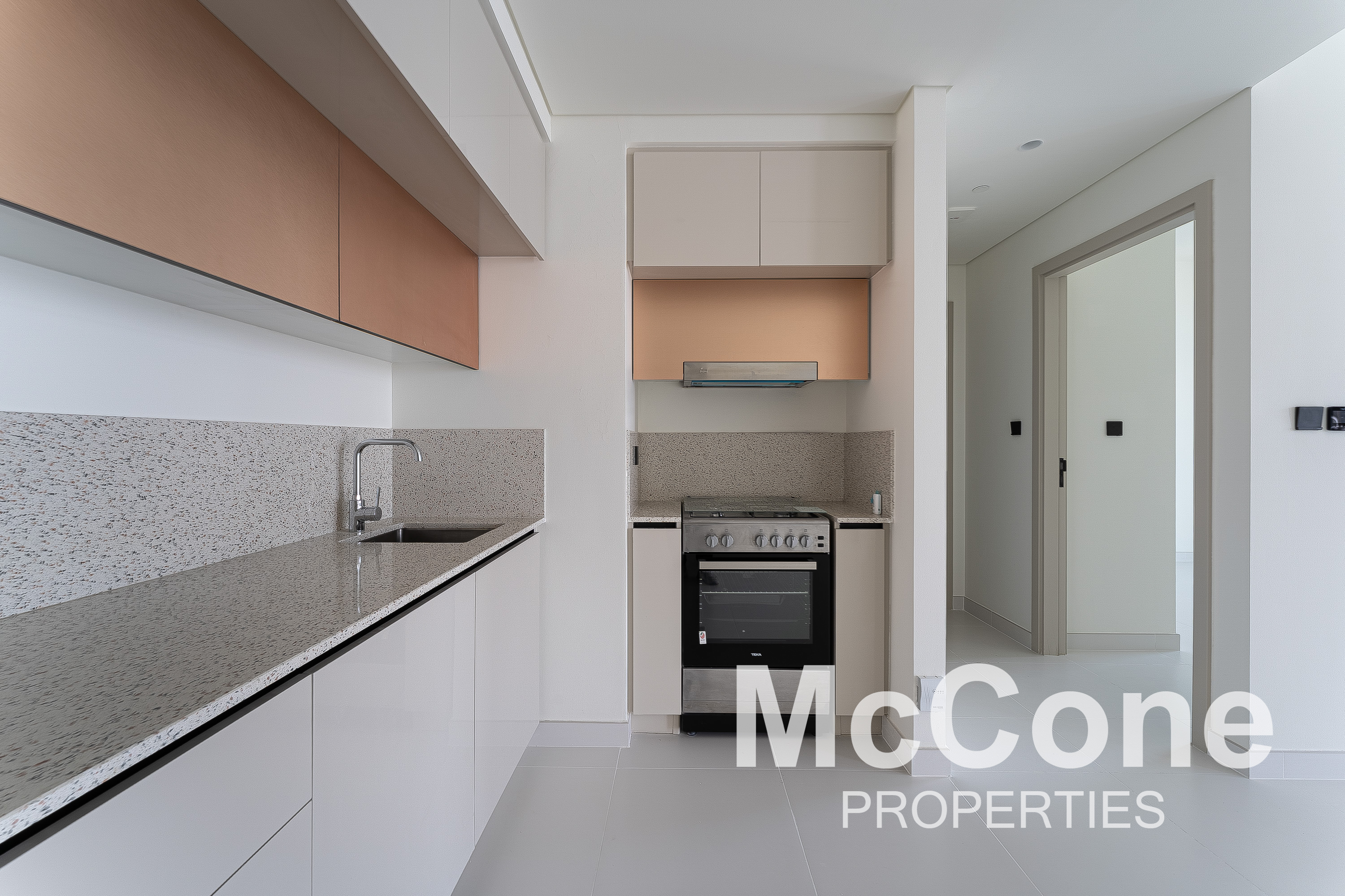 1 Bedroom Apartment for Rent in Marina Vista Tower 2, Dubai Harbour — photo 5 of 14