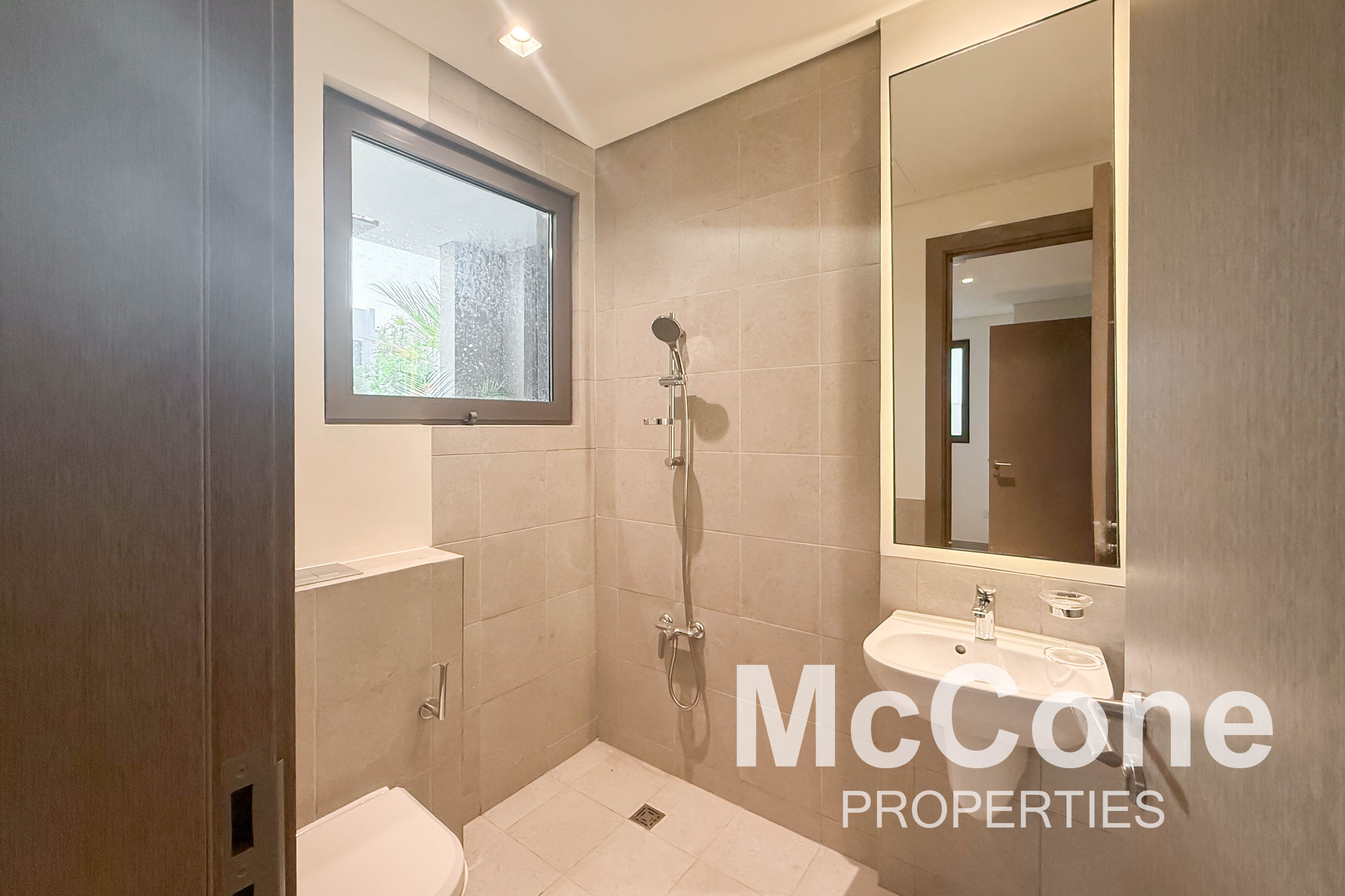 4 Bedroom Villa for Rent in Tilal Al Furjan, Al Furjan — photograph 18 of 23