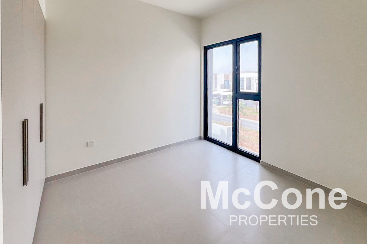 4 Bedroom Townhouse for Rent in Greenviews 2, Dubai South (Dubai World Central) — photograph 10 of 15