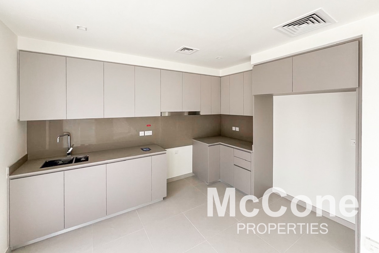 4 Bedroom Townhouse for Rent in Greenviews 2, Dubai South (Dubai World Central) — photo 4 of 15