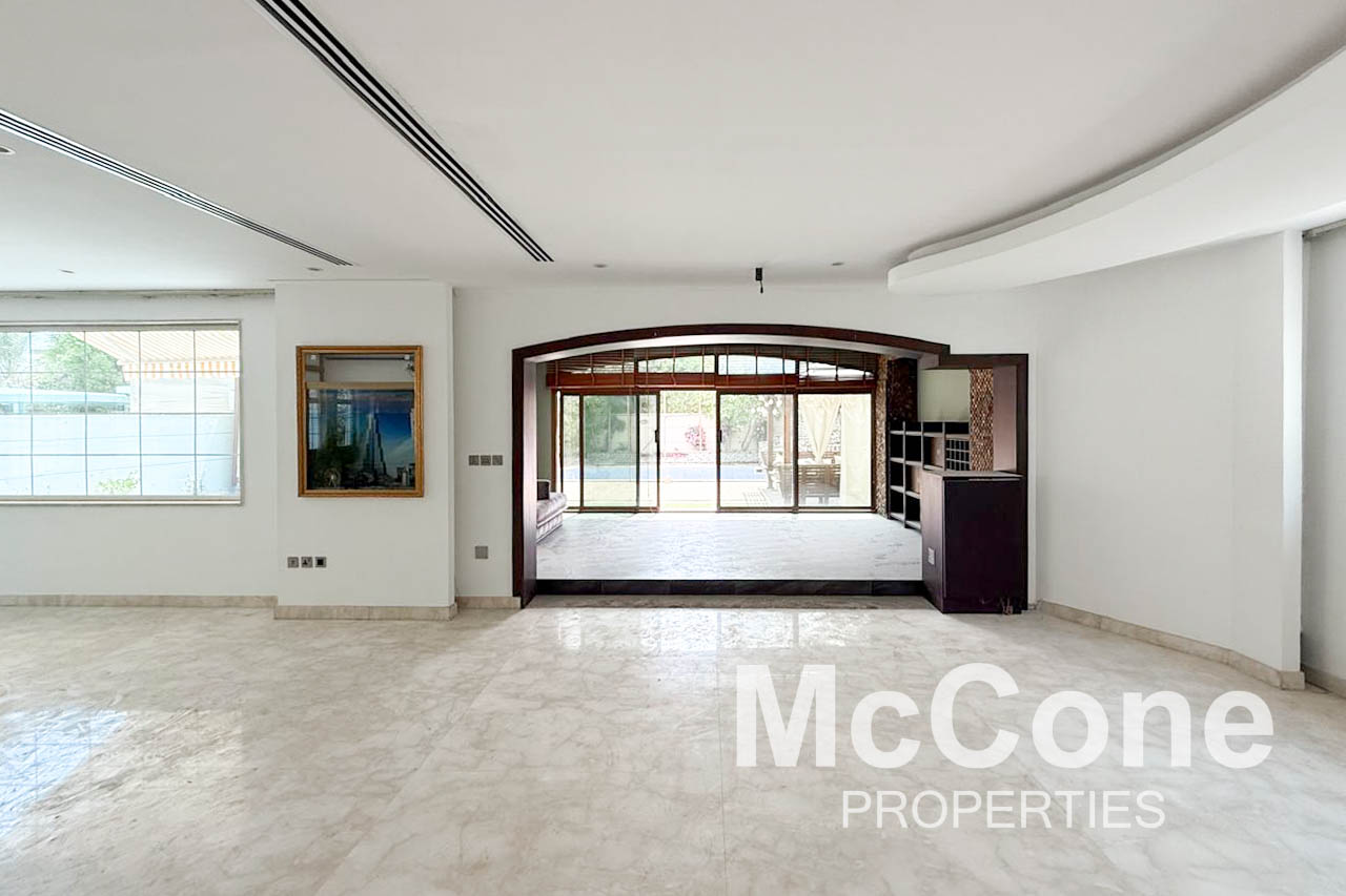 4 Bedroom Villa for Rent in District 3, Jumeirah Park — photo 3 of 29