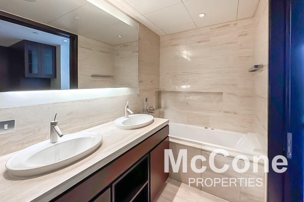 3 Bedroom Apartment for Rent in Burj Khalifa, Downtown Dubai — photograph 14 of 18