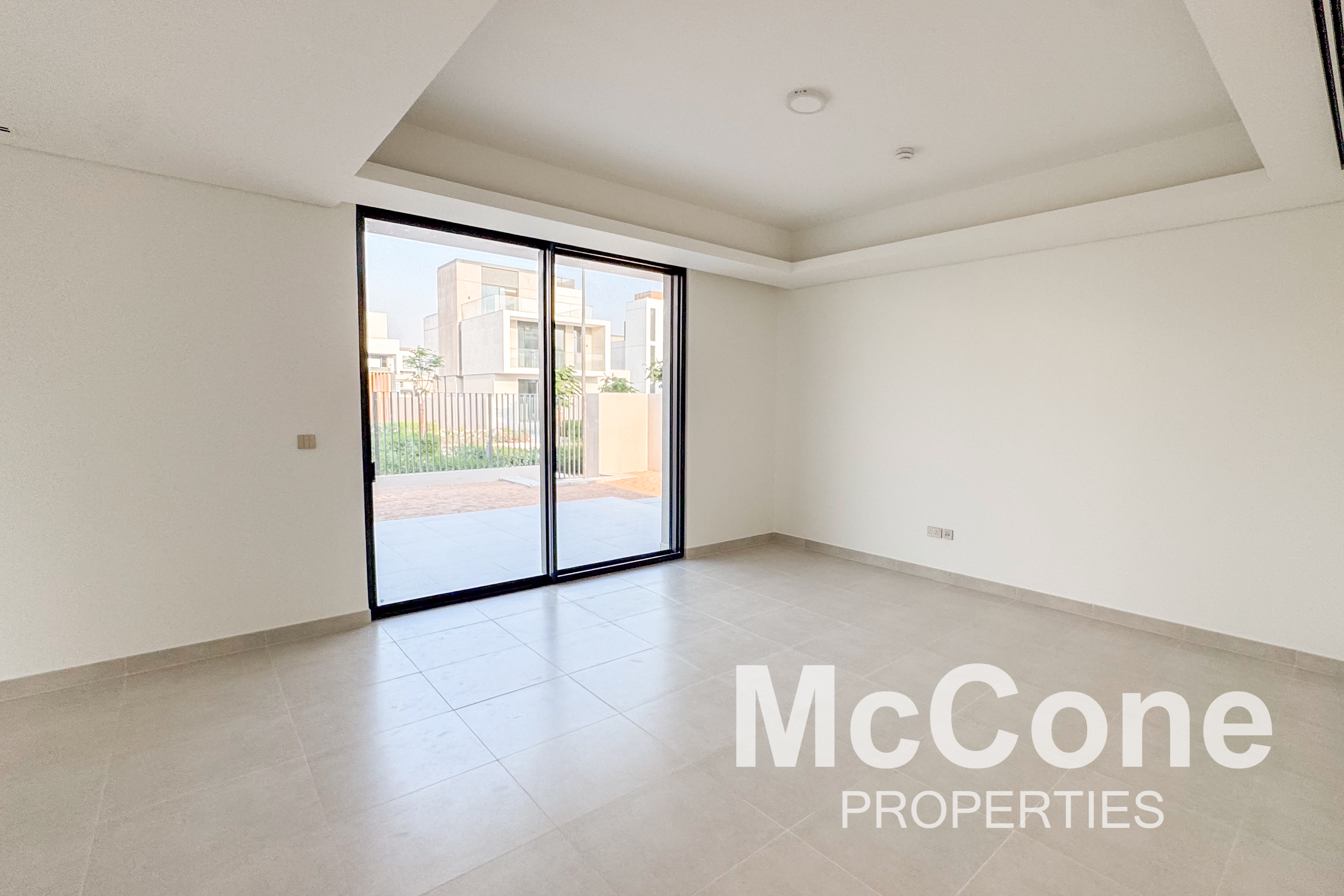 4 Bedroom Villa for Rent in Elie Saab 1, Arabian Ranches 3 — photo 2 of 23
