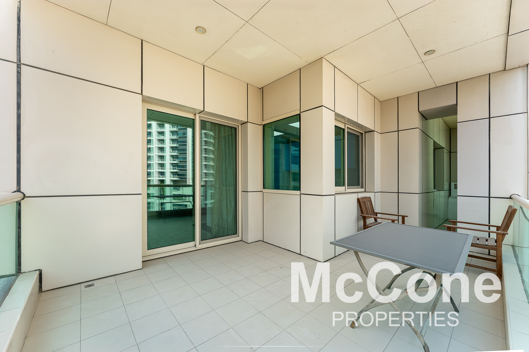 2 Bedroom Apartment for Rent in The Royal Oceanic, Dubai Marina — photograph 16 of 19