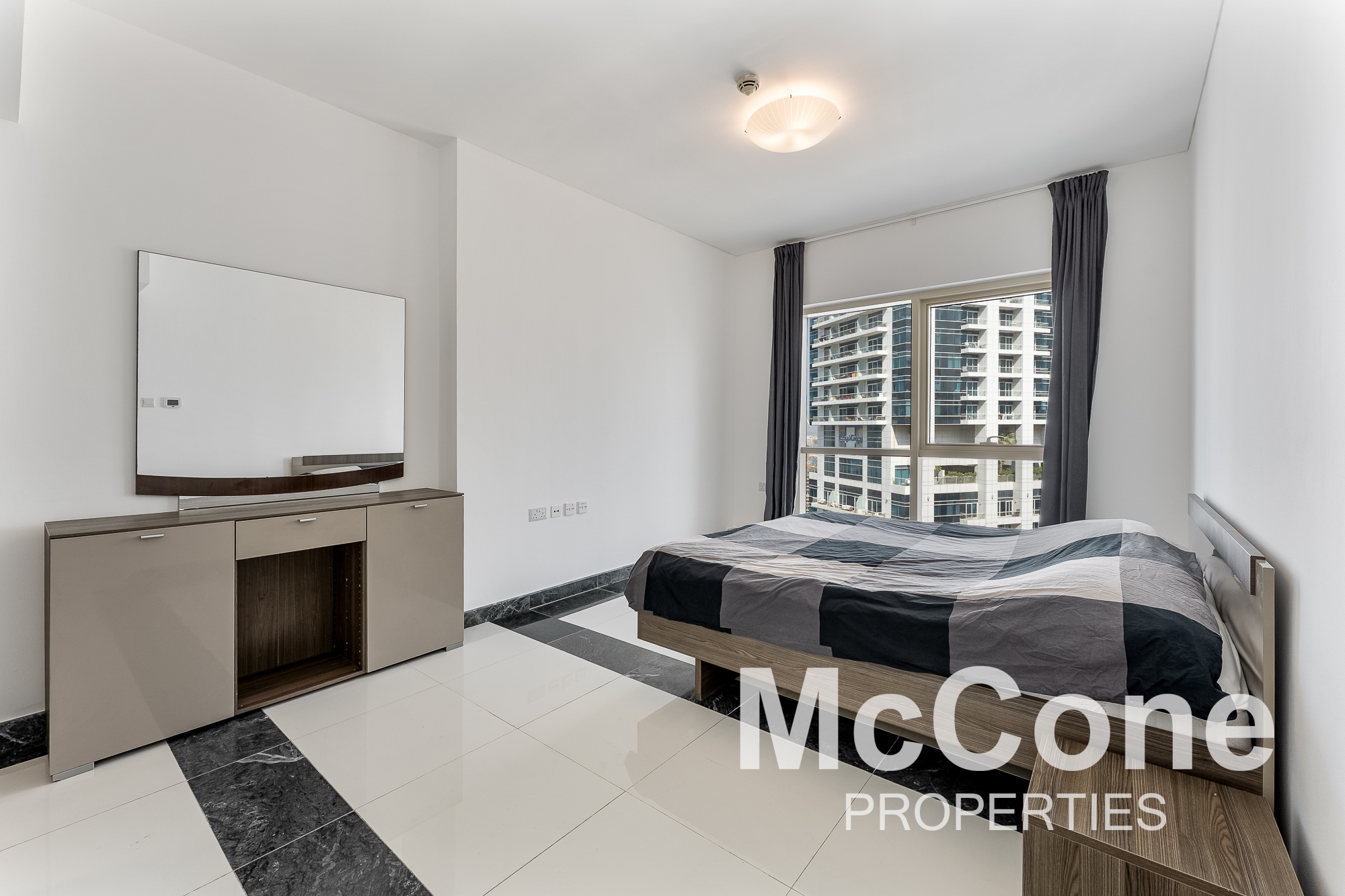2 Bedroom Apartment for Rent in The Royal Oceanic, Dubai Marina — photo 5 of 19