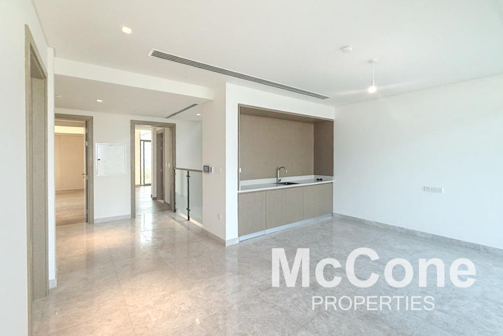 4 Bedroom Villa for Rent in Tilal Al Furjan, Al Furjan — photo 3 of 15