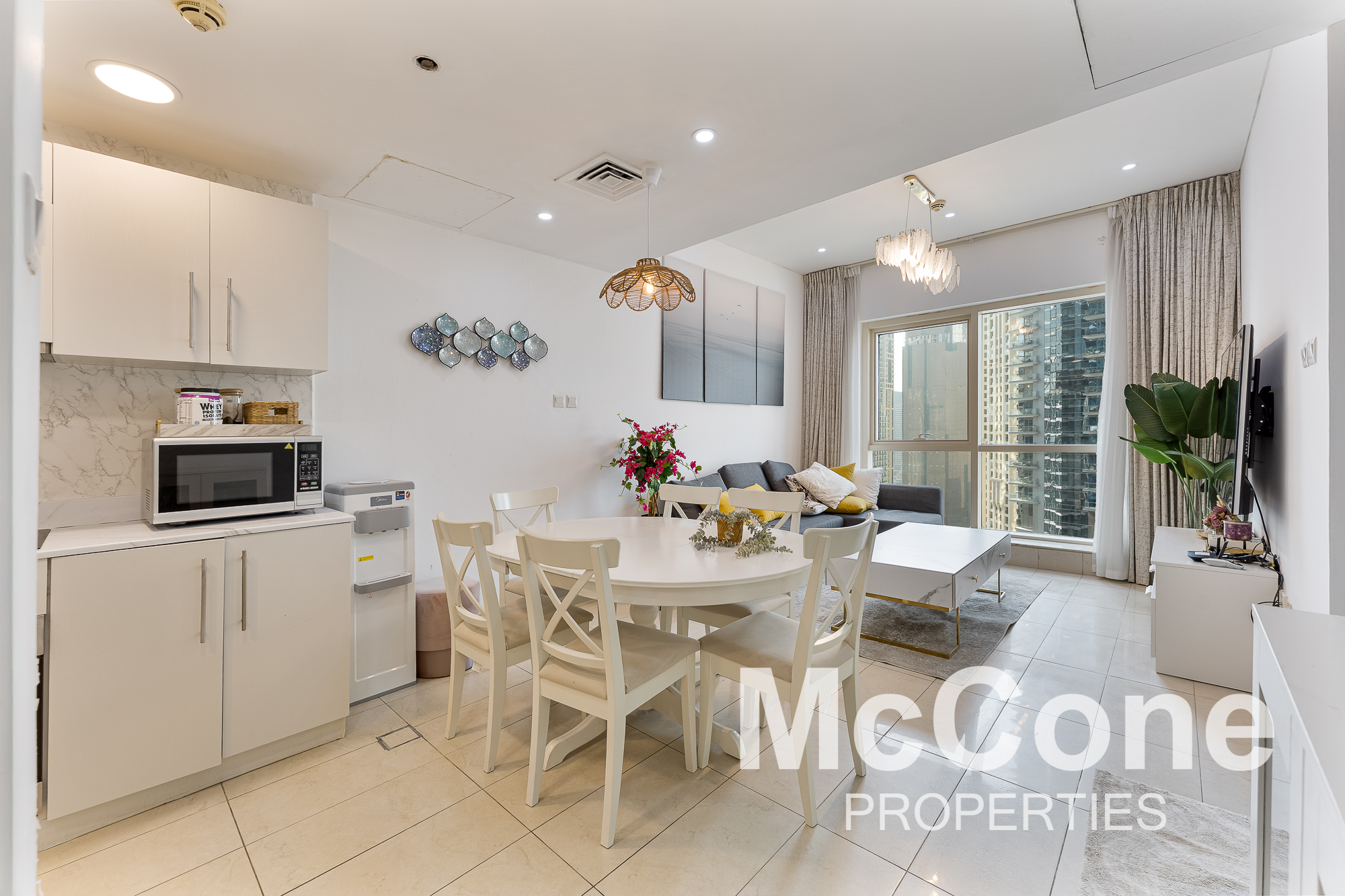 2 Bedroom Apartment for Rent in The Royal Oceanic, Dubai Marina — photo 2 of 16