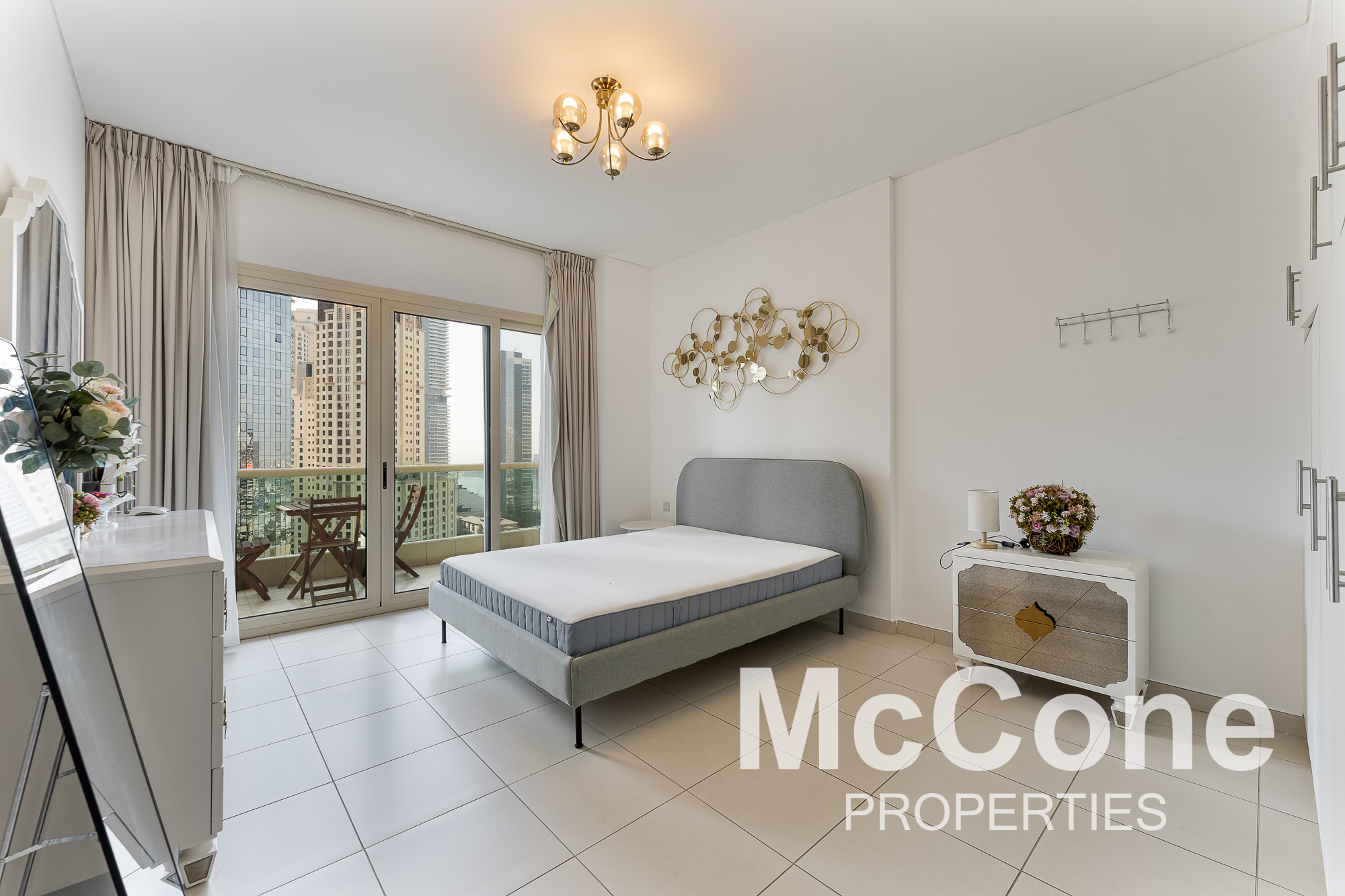 2 Bedroom Apartment for Rent in The Royal Oceanic, Dubai Marina — photograph 12 of 16