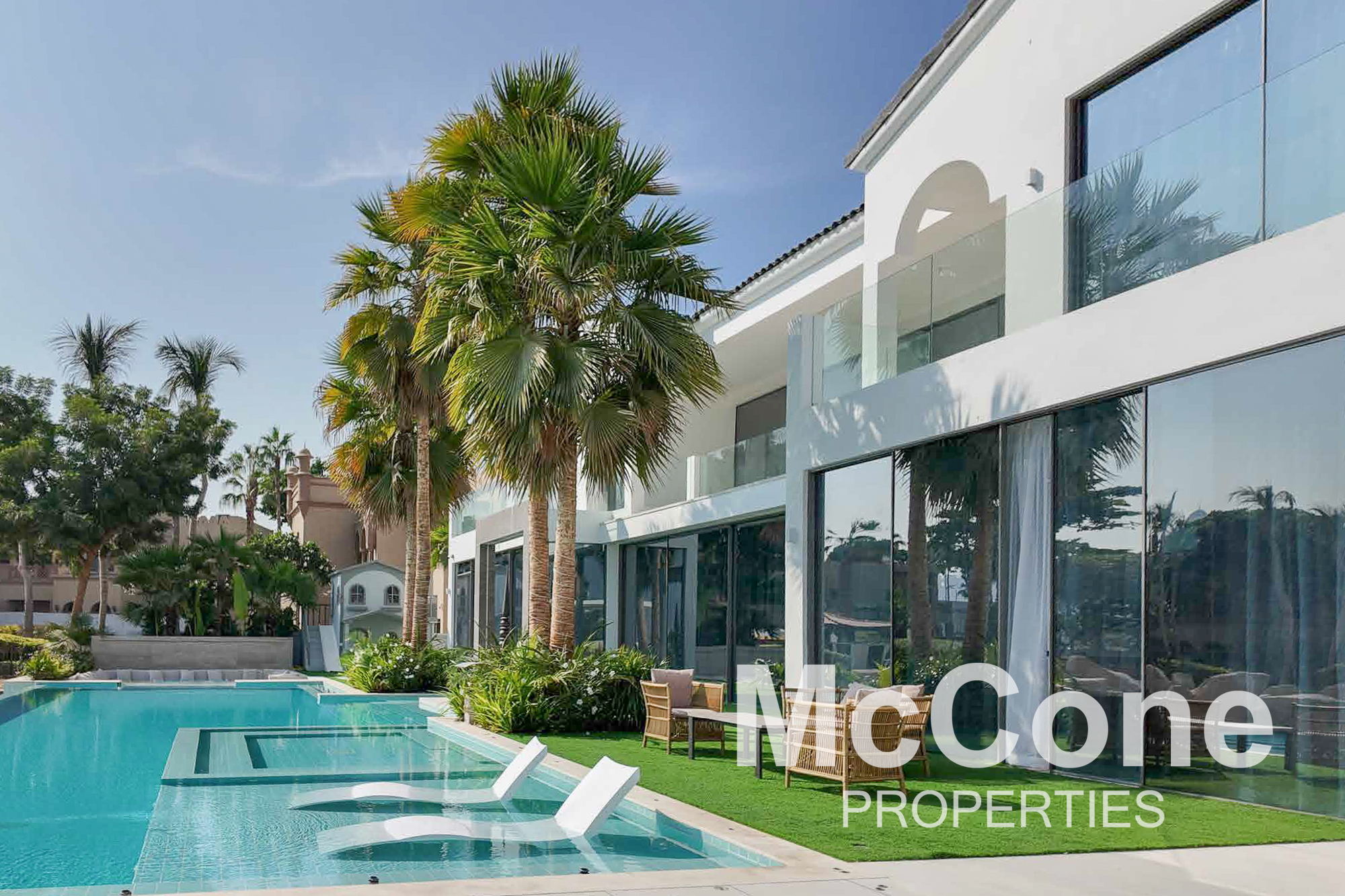 6 Bedroom Villa for Rent in Signature Villas Frond D, Palm Jumeirah — photo 2 of 35