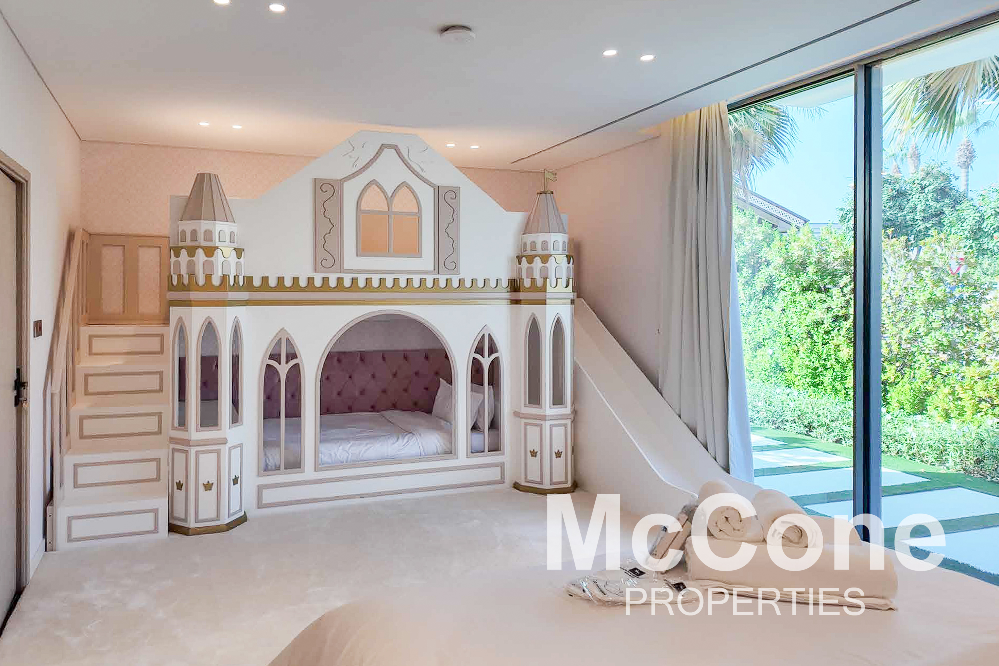 6 Bedroom Villa for Rent in Signature Villas Frond D, Palm Jumeirah — photograph 16 of 35