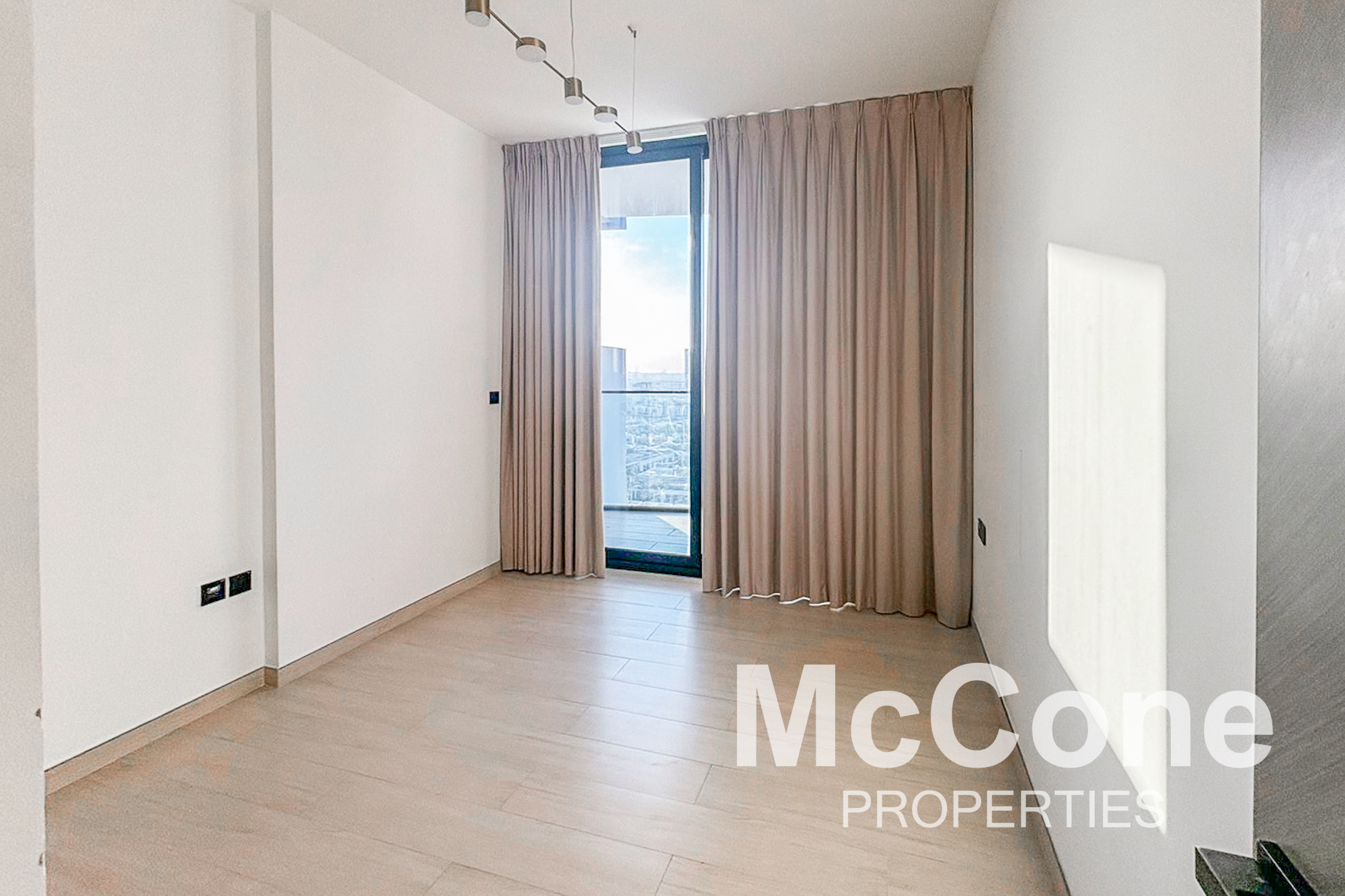 2 Bedroom Apartment for Rent in Binghatti Crest, Jumeirah Village Circle — photo 8 of 15