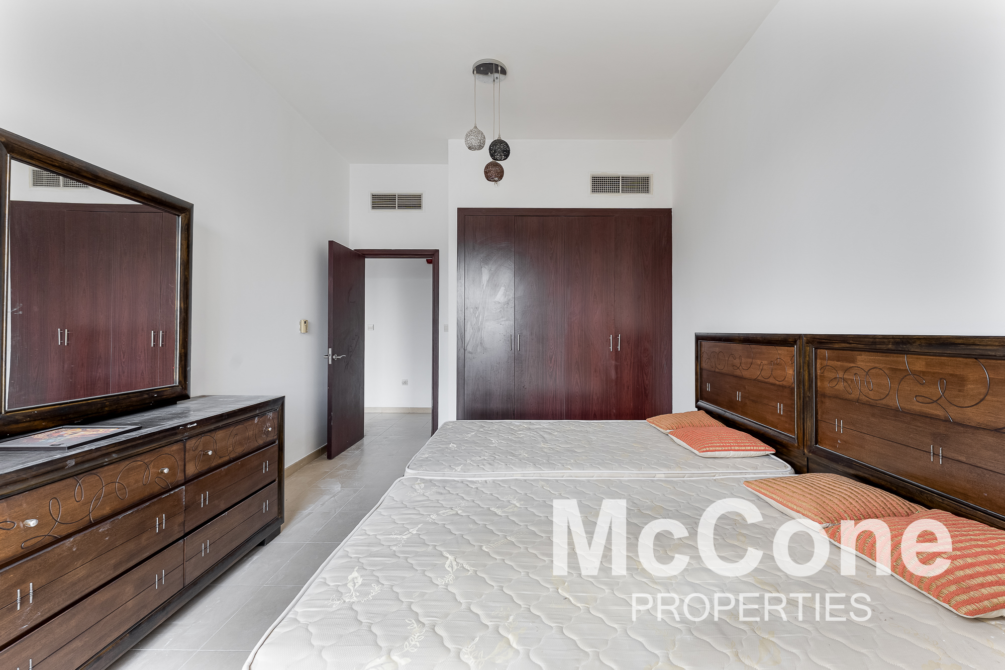 2 Bedroom Apartment for Rent in Amwaj 4, Jumeirah Beach Residence — photograph 10 of 19