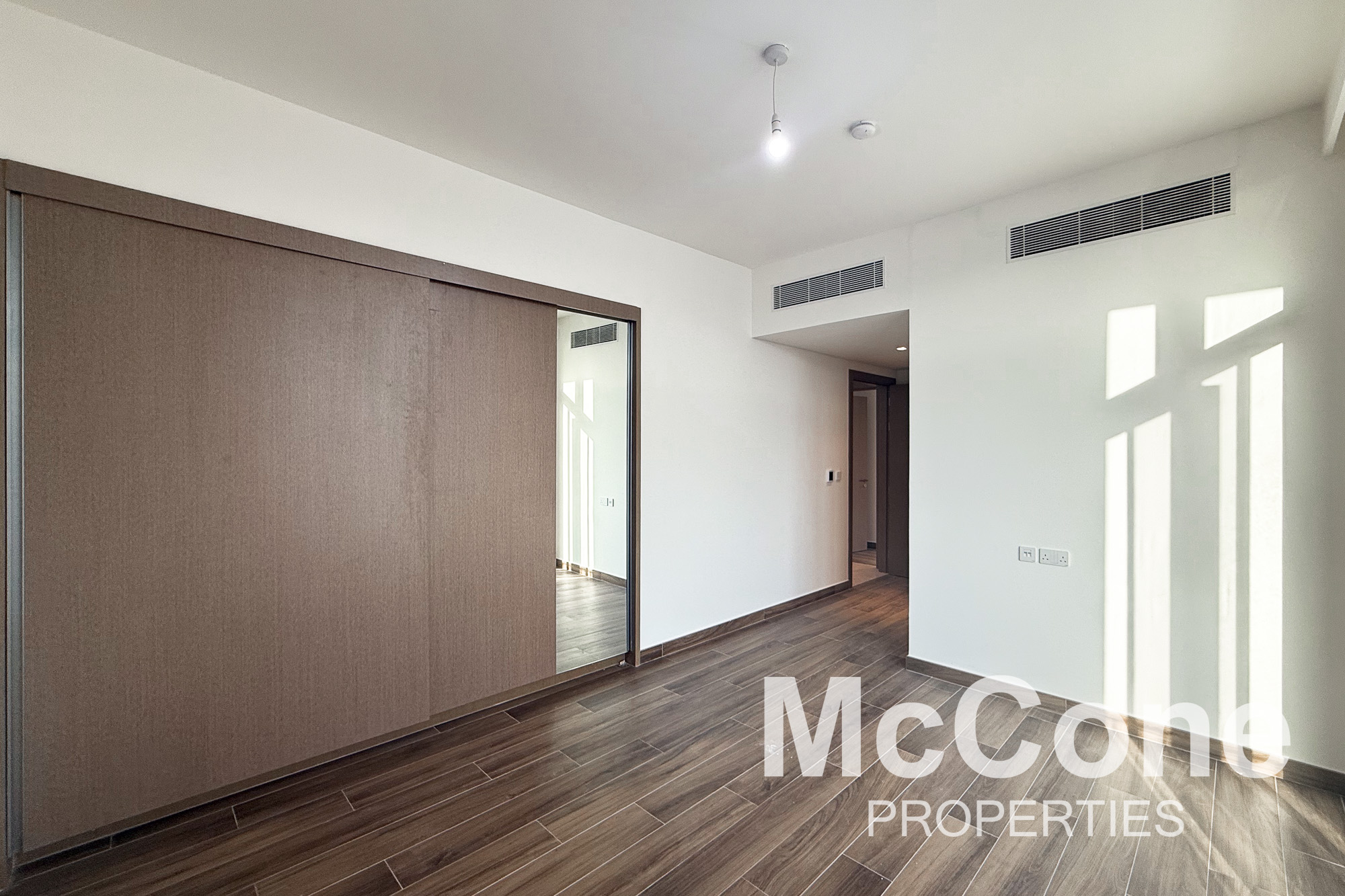 5 Bedroom Villa for Rent in Tilal Al Furjan, Al Furjan — photograph 12 of 30