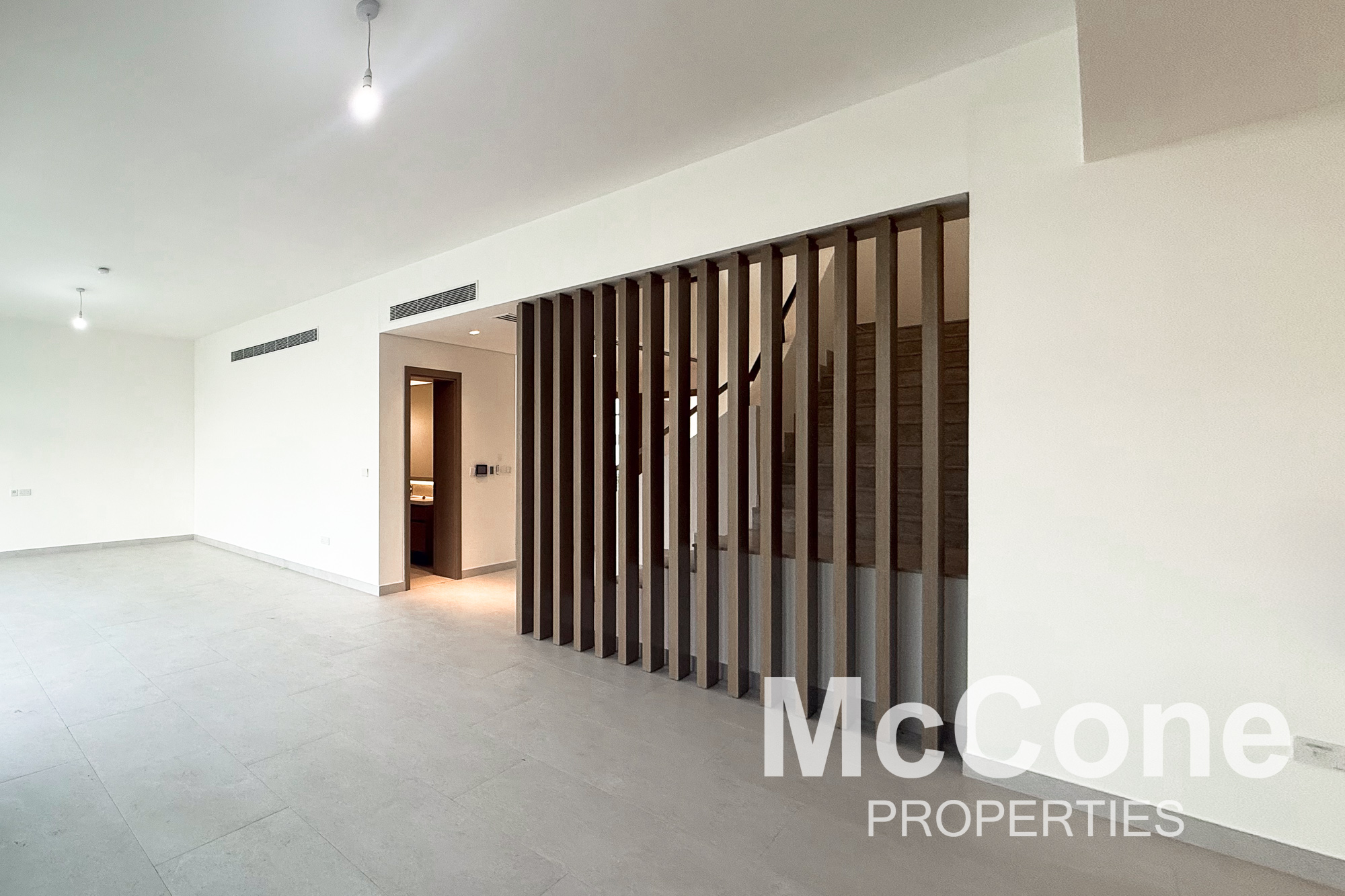 5 Bedroom Villa for Rent in Tilal Al Furjan, Al Furjan — photo 7 of 30