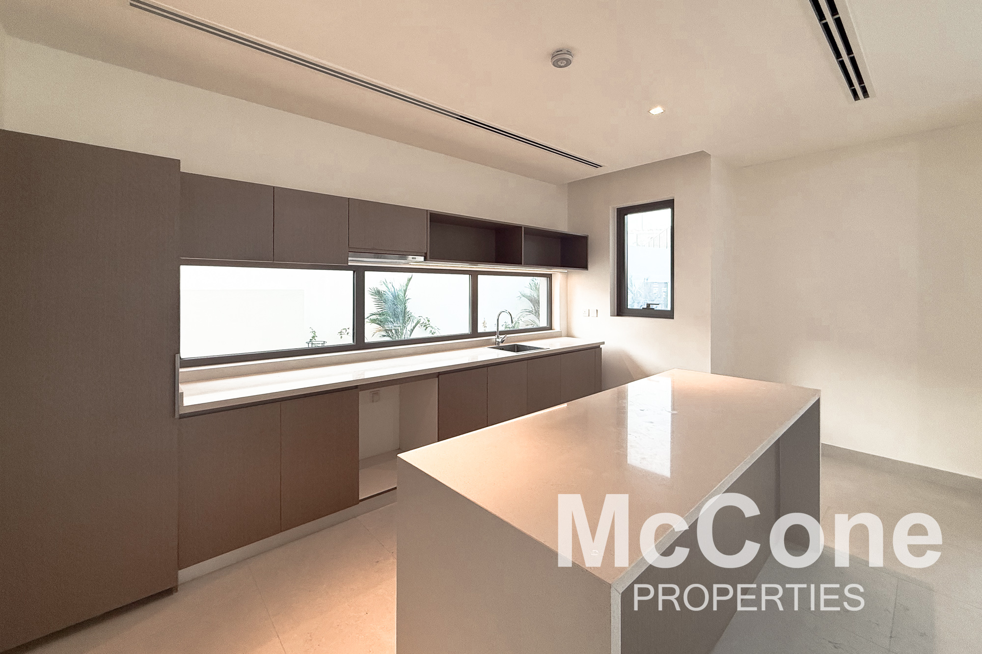 5 Bedroom Villa for Rent in Tilal Al Furjan, Al Furjan — photo 9 of 30