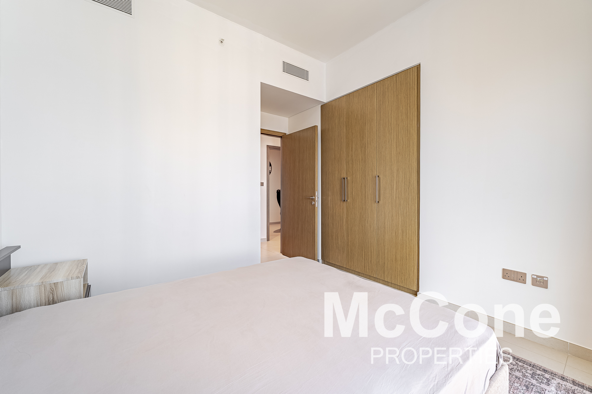 3 Bedroom Apartment for Rent in Burj Royale, Downtown Dubai — photograph 12 of 18