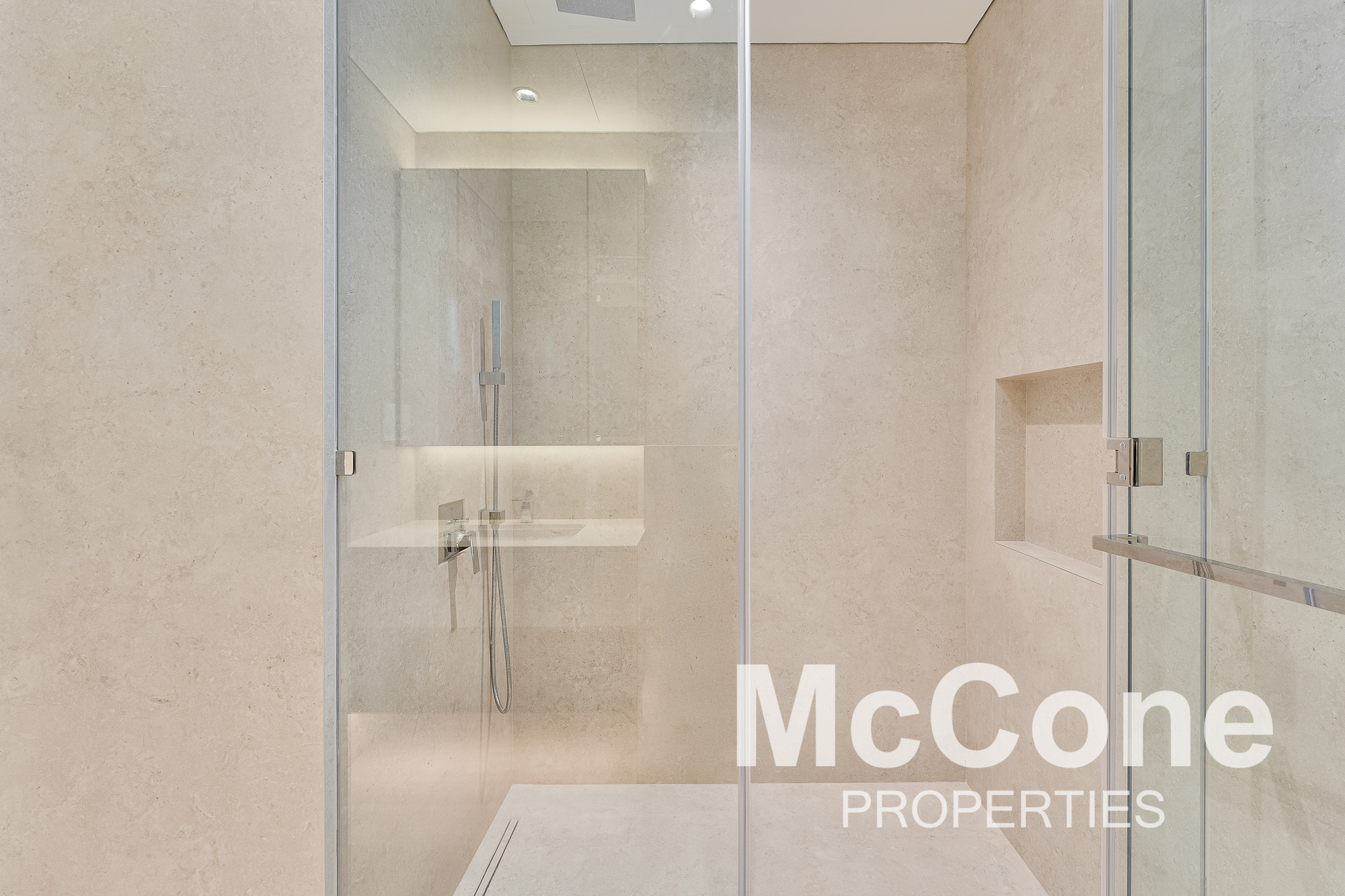 5 Bedroom Villa for Rent in District 6, Jumeirah Park — photograph 21 of 30
