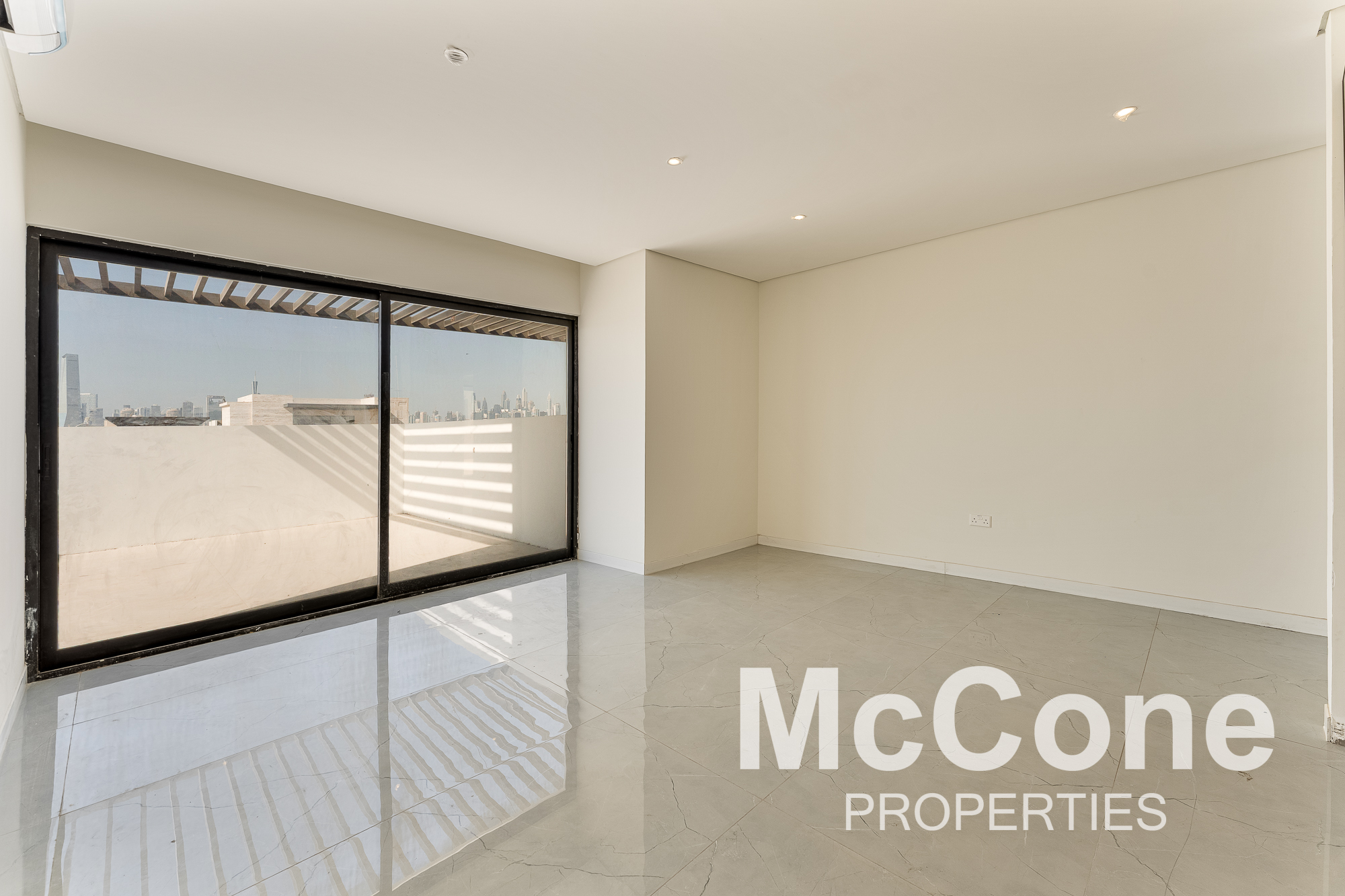 6 Bedroom Villa for Rent in District 6, Jumeirah Park — photograph 14 of 28