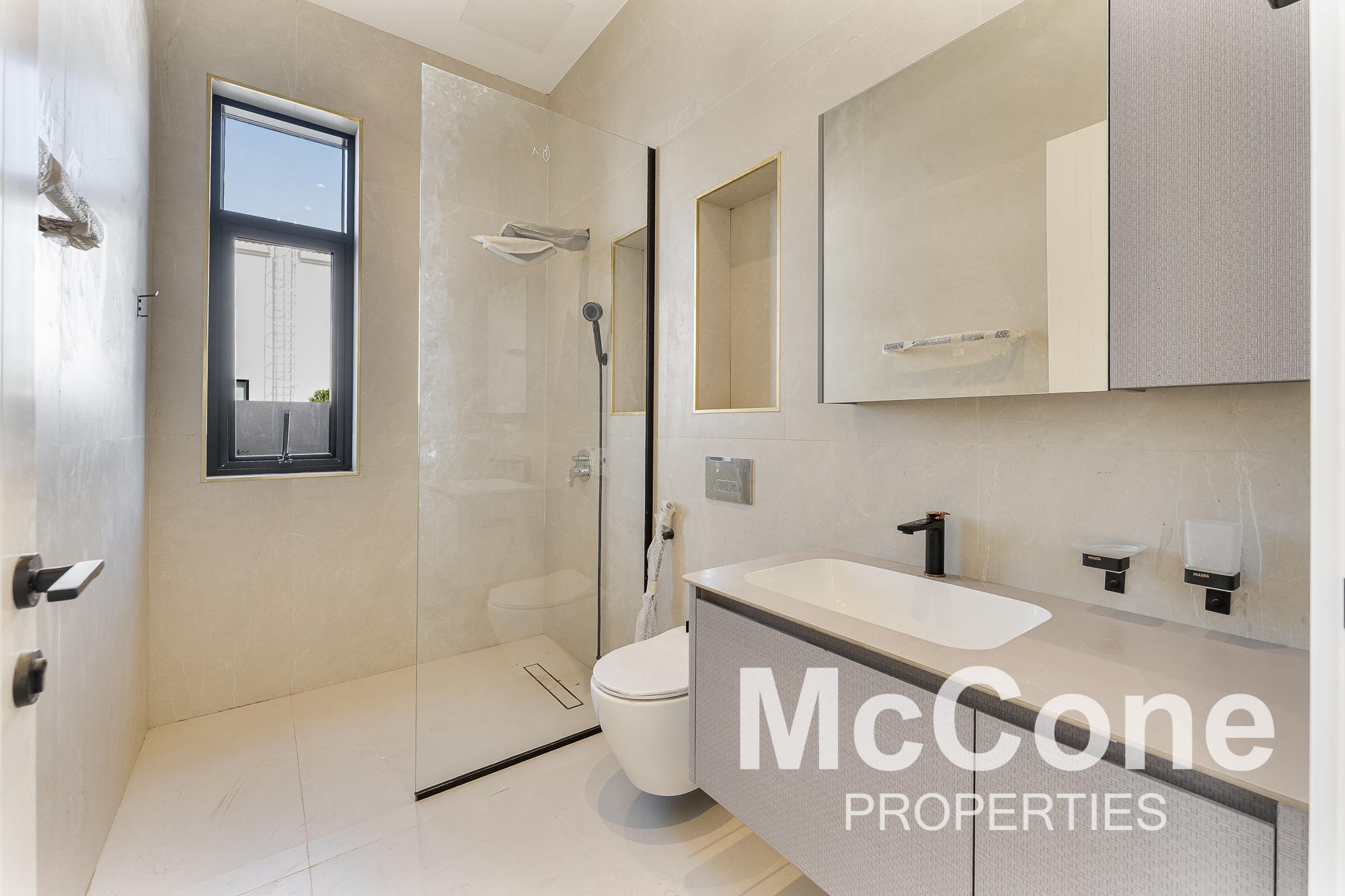 6 Bedroom Villa for Rent in District 6, Jumeirah Park — photograph 20 of 28
