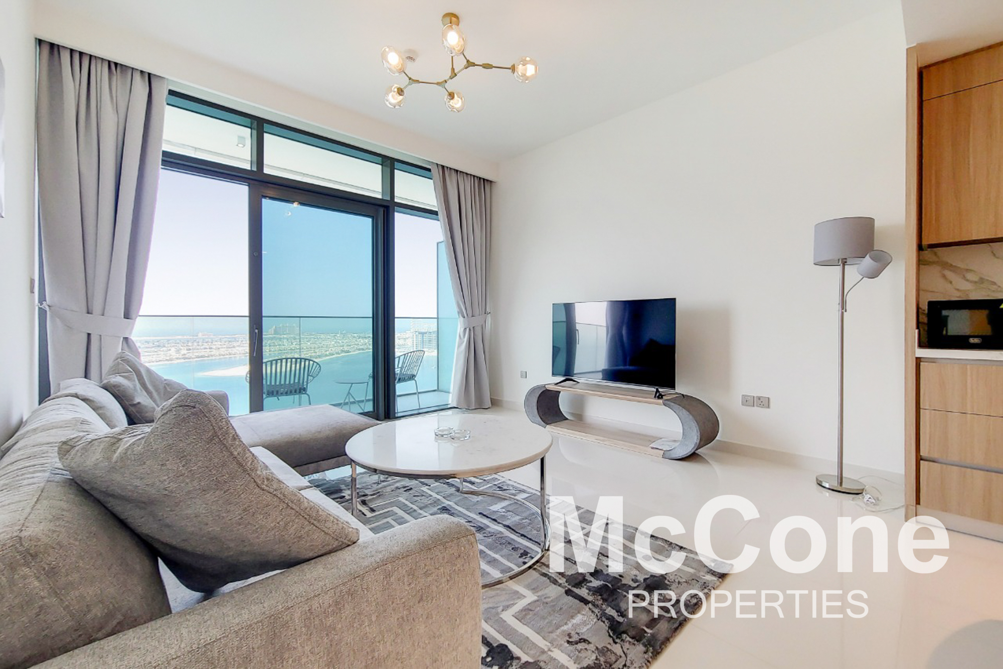 2 Bedroom Apartment for Rent in Beach Vista Tower 1, Dubai Harbour — photo 2 of 13