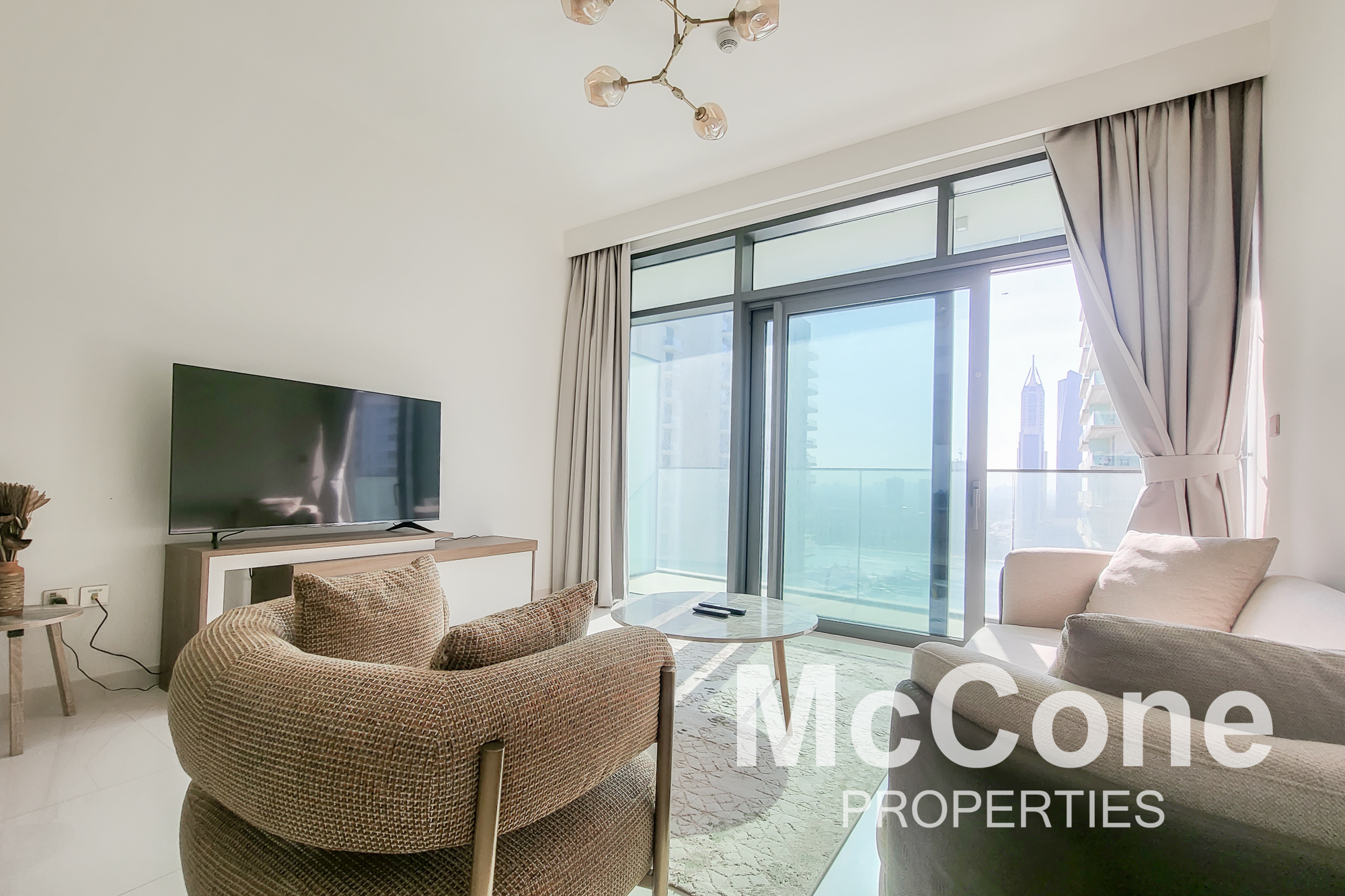 2 Bedroom Apartment for Rent in Beach Vista Tower 1, Dubai Harbour — photo 2 of 12