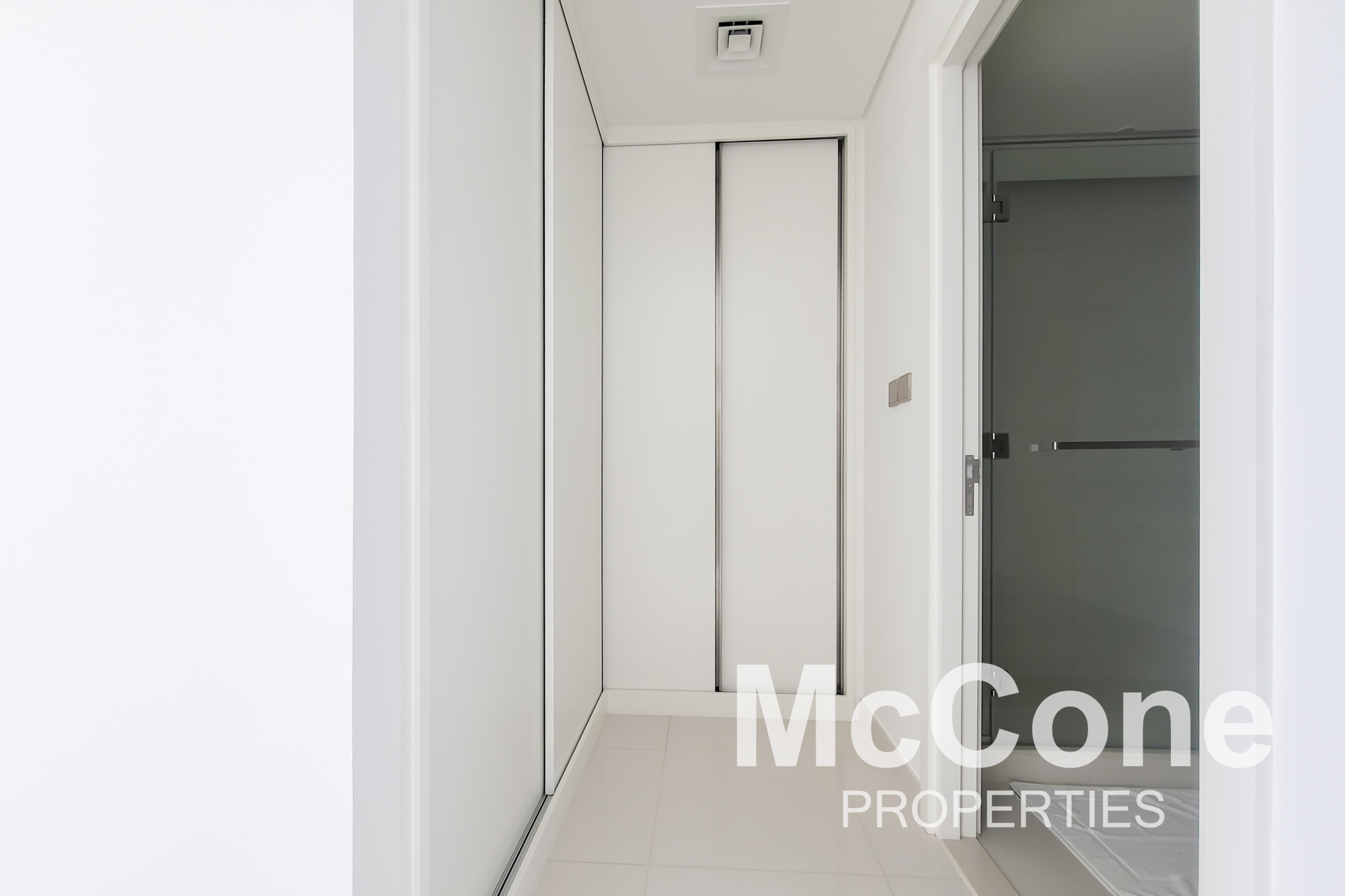 2 Bedroom Apartment for Rent in Beach Vista Tower 1, Dubai Harbour — photo 8 of 12