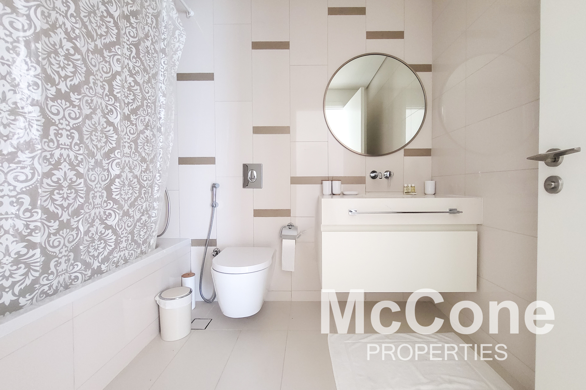 2 Bedroom Apartment for Rent in Beach Vista Tower 1, Dubai Harbour — photograph 10 of 12