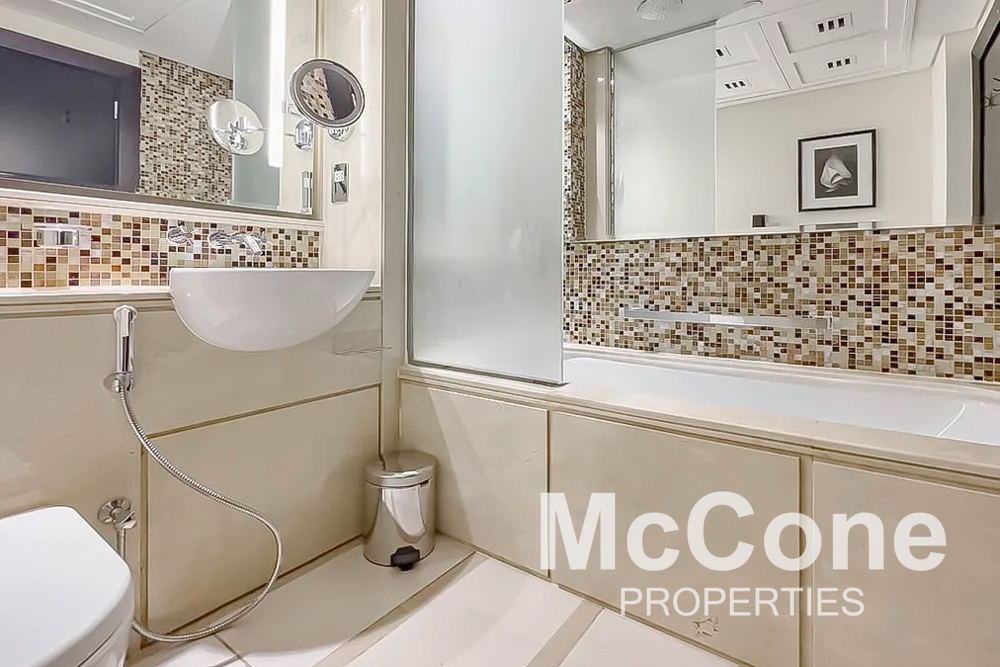 Studio Apartment for Rent in Burj Lake Hotel - The Address DownTown, Downtown Dubai — photograph 10 of 11