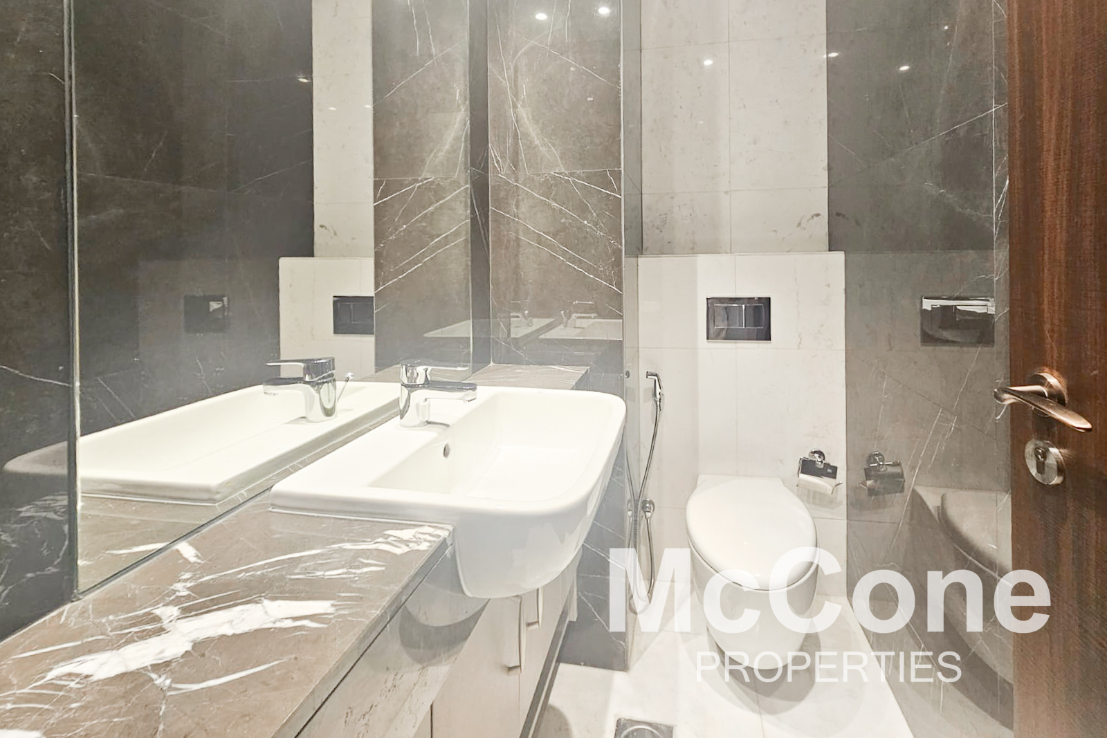 2 Bedroom Apartment for Rent in Palm View, Dubai Media City — photograph 17 of 20
