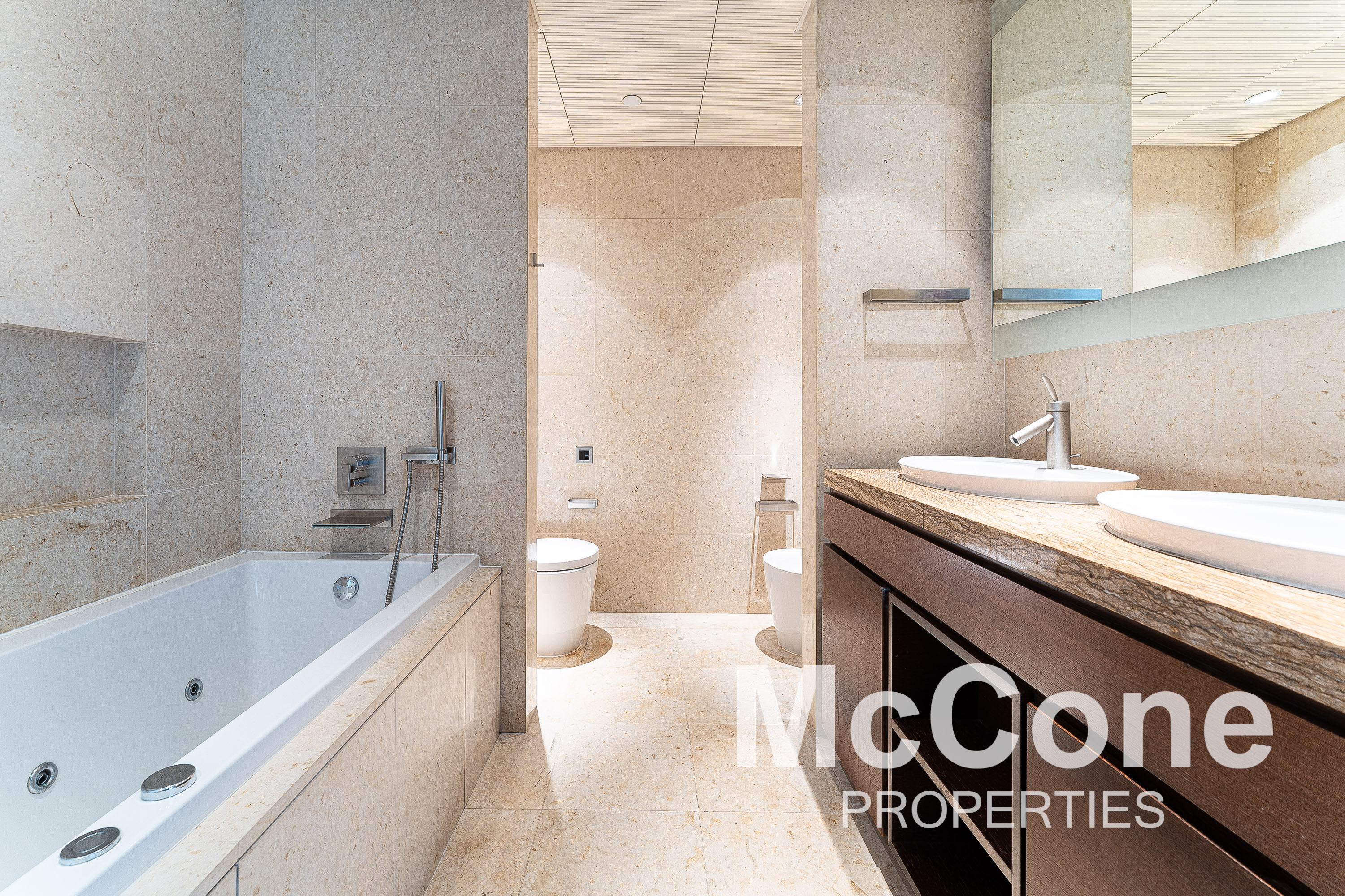 2 Bedroom Apartment for Rent in Burj Khalifa, Downtown Dubai — photograph 12 of 17