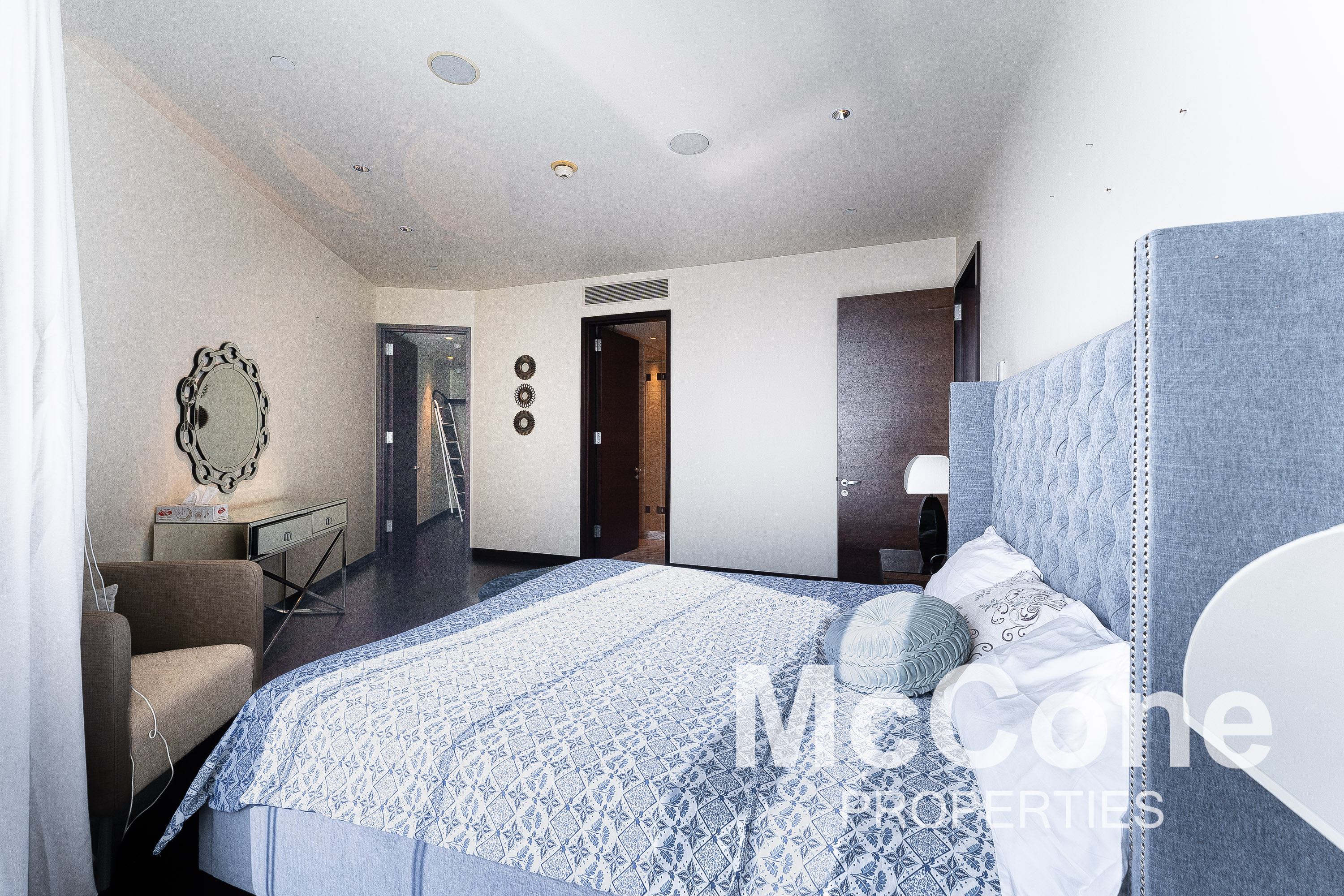 2 Bedroom Apartment for Rent in Burj Khalifa, Downtown Dubai — photograph 10 of 17
