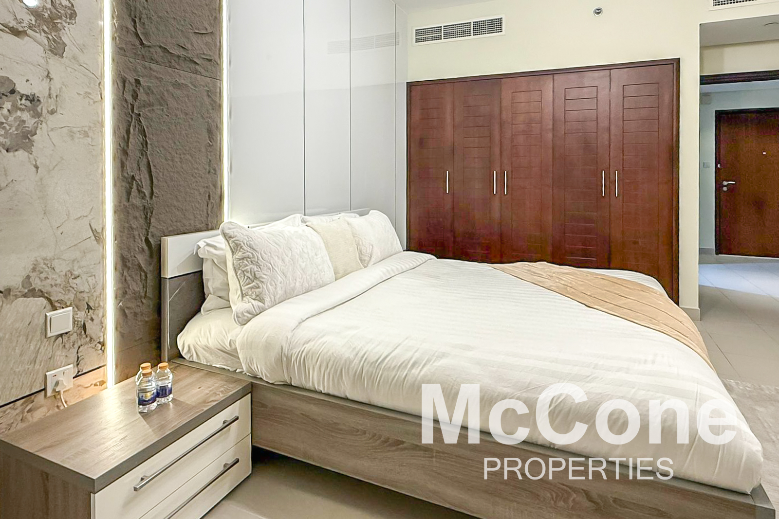 1 Bedroom Apartment for Rent in Boulevard Central Tower 2, Downtown Dubai — photo 2 of 14