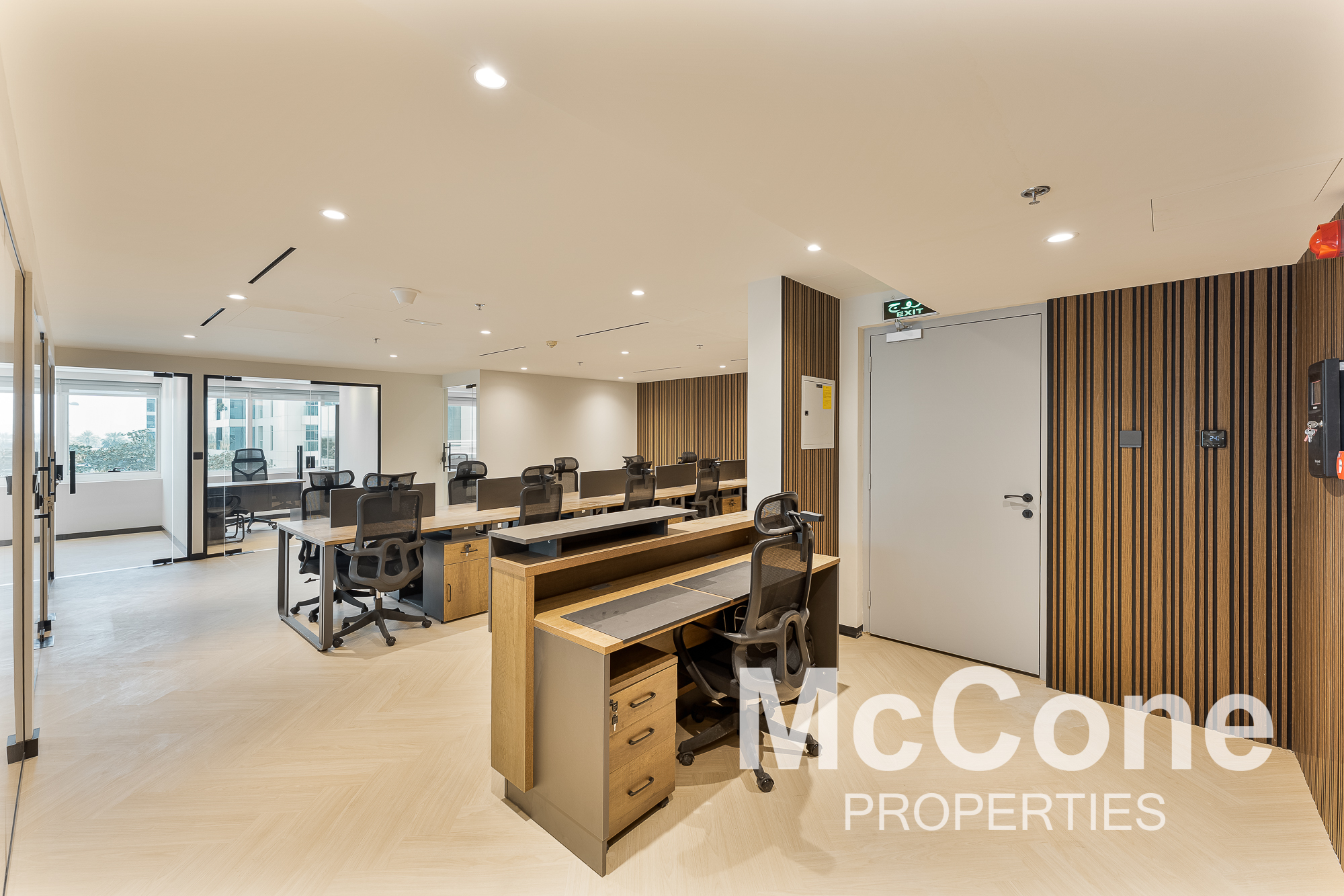Office for Rent in One Lake Plaza, Jumeirah Lake Towers — photo 3 of 18